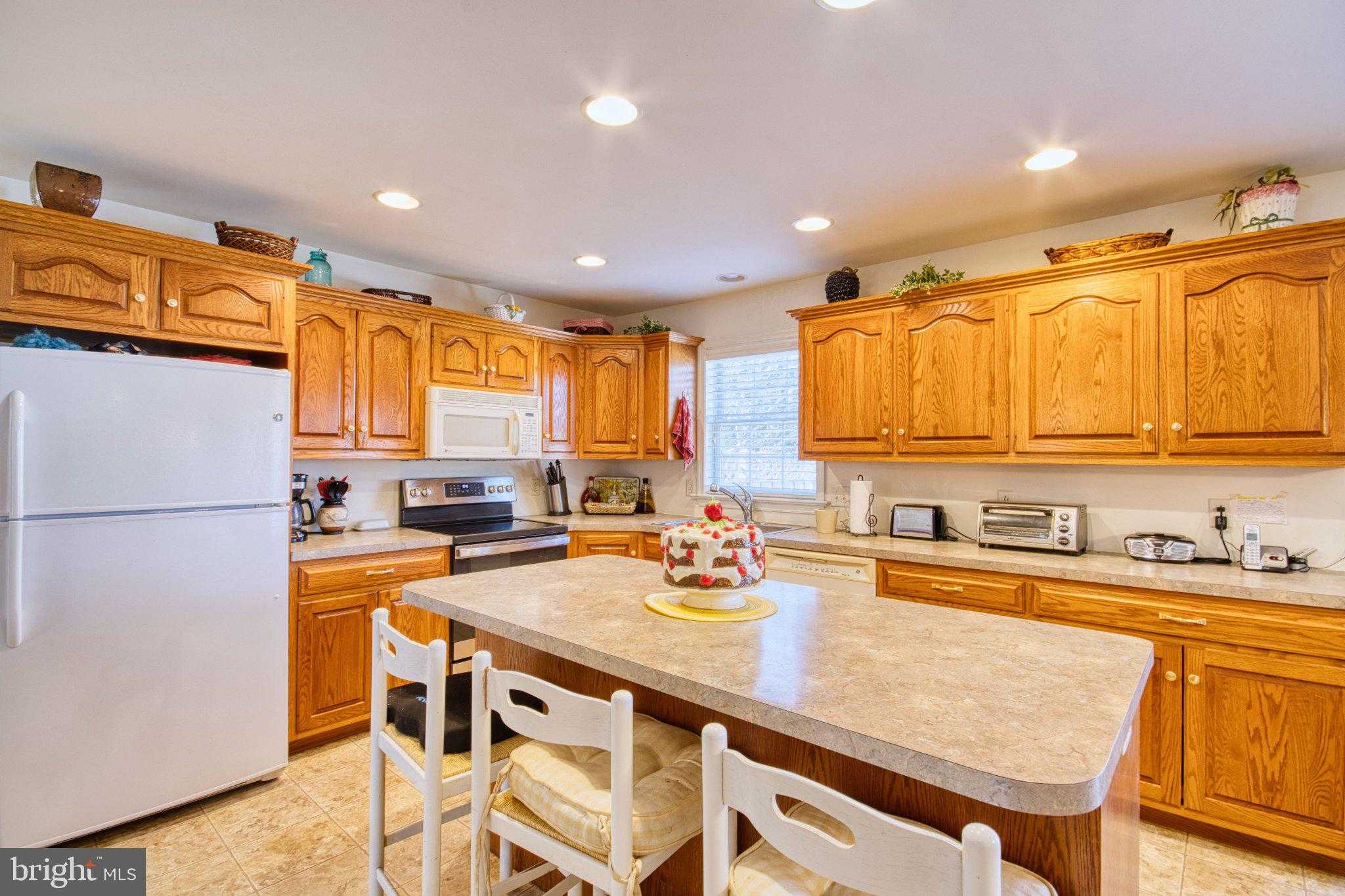 28 Norfolk Ln photo 31