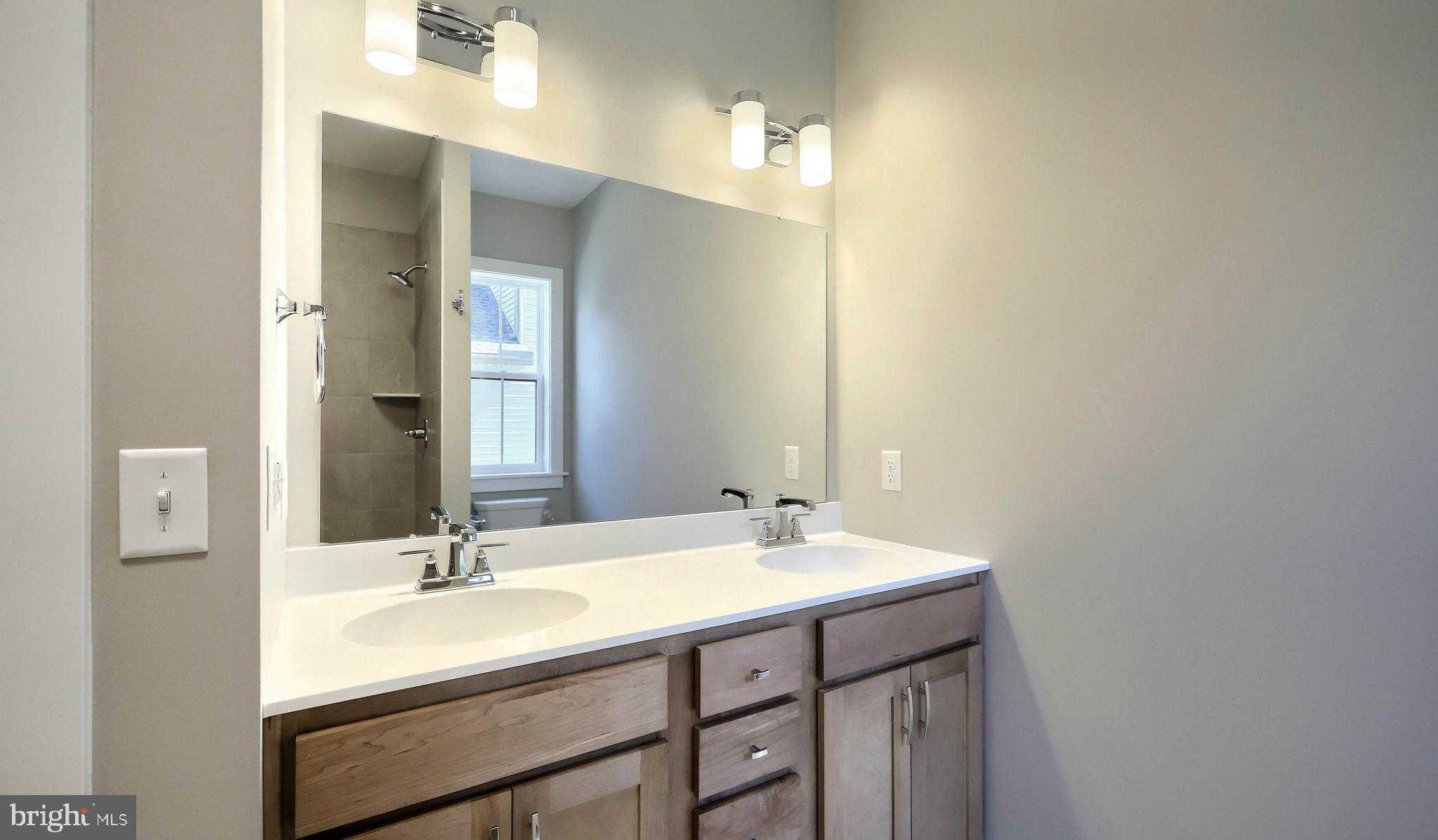 109 Madison Dr photo 23