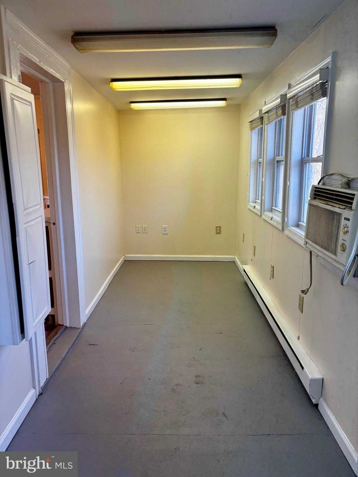 8122 John Mosby Hwy photo 41