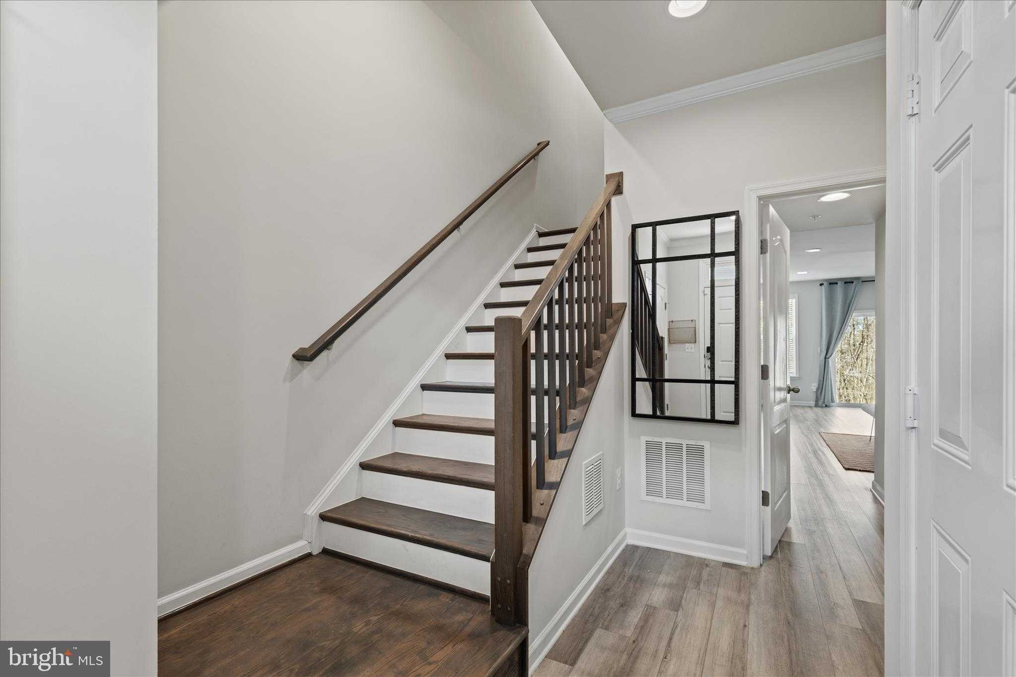 4916 Vista Glen Ln photo 8