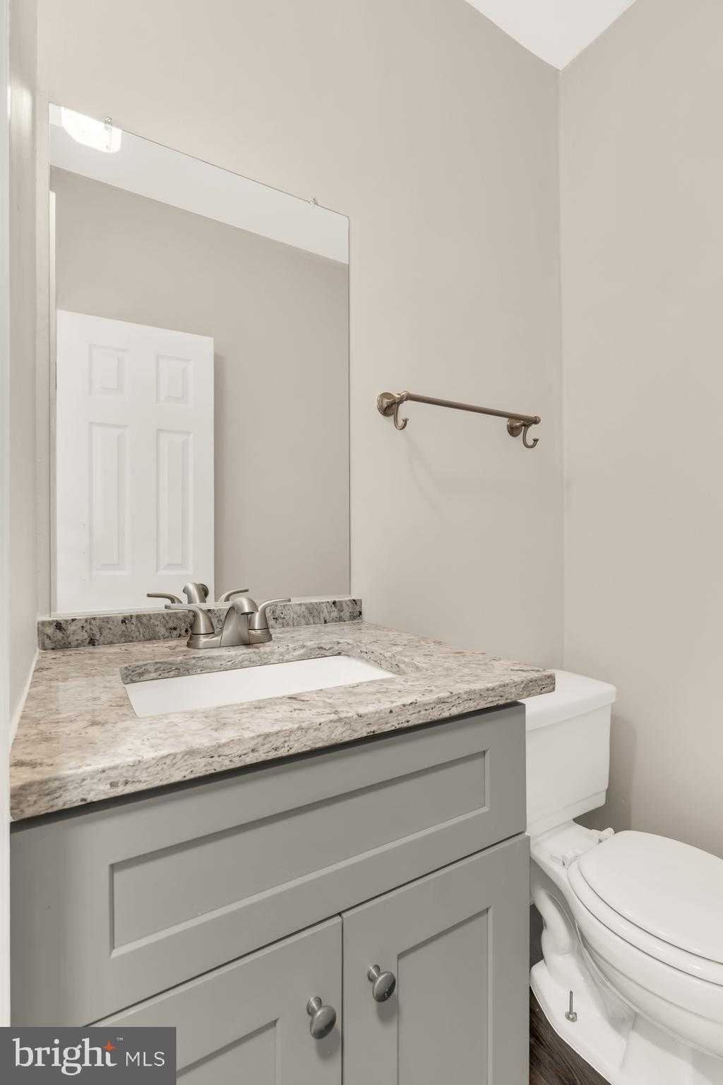 2810 Cambridge Dr photo 36