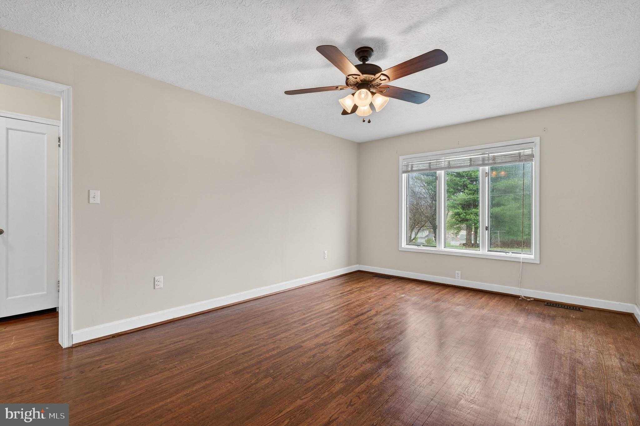 106 Shenandoah Ave photo 7