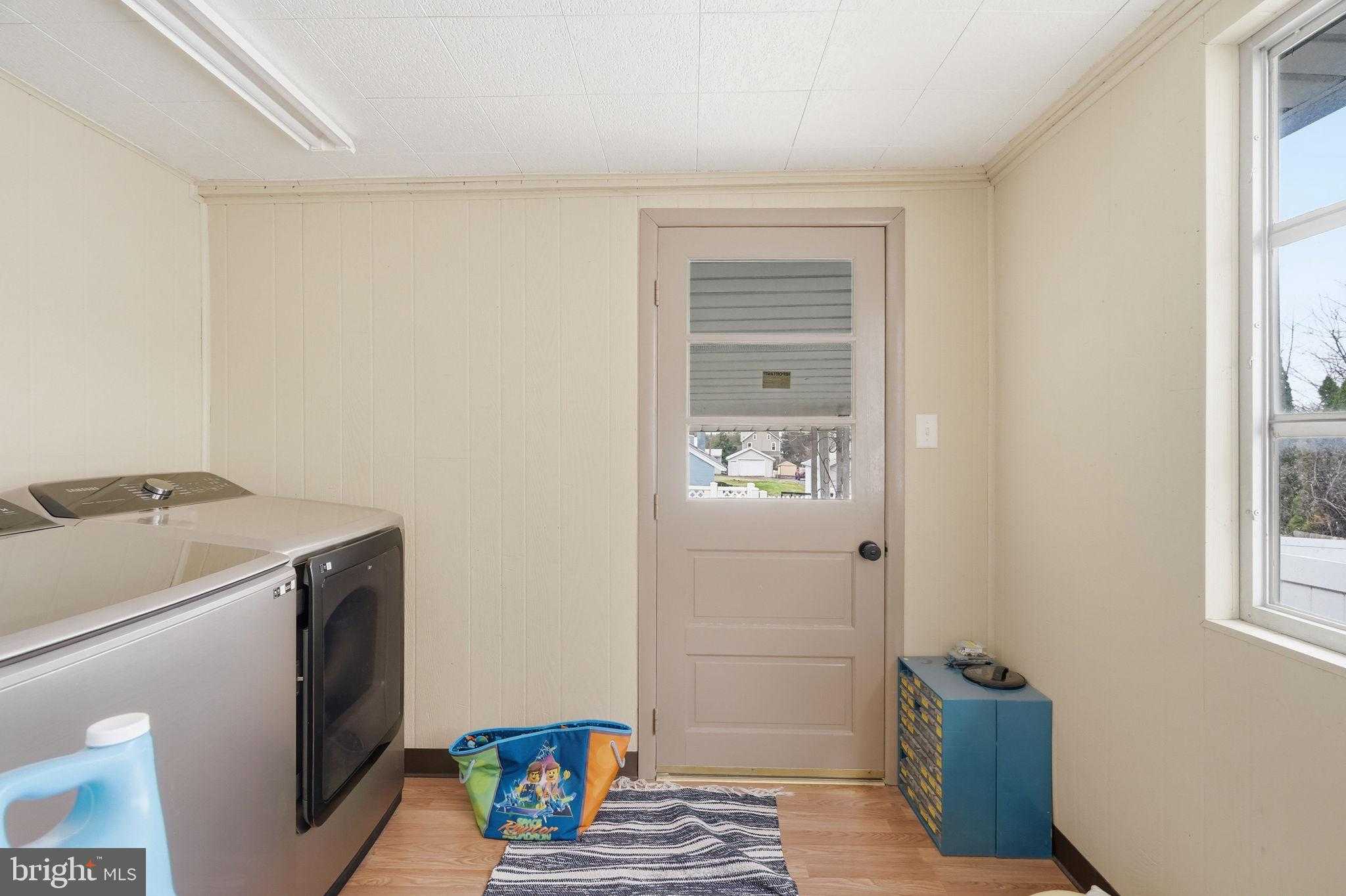 108 New Holland Ave photo 40