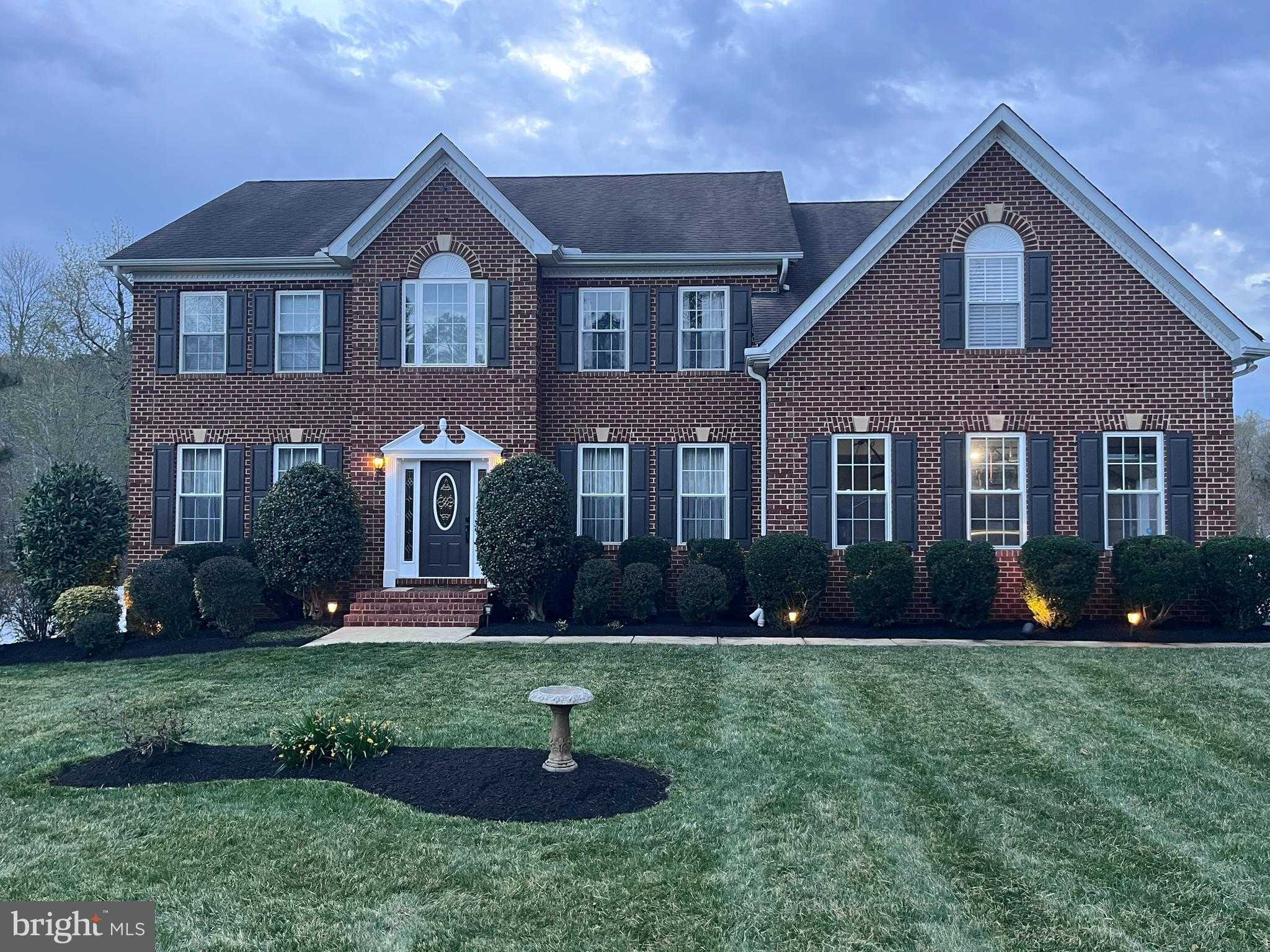 43275 Waverly CT, Hollywood