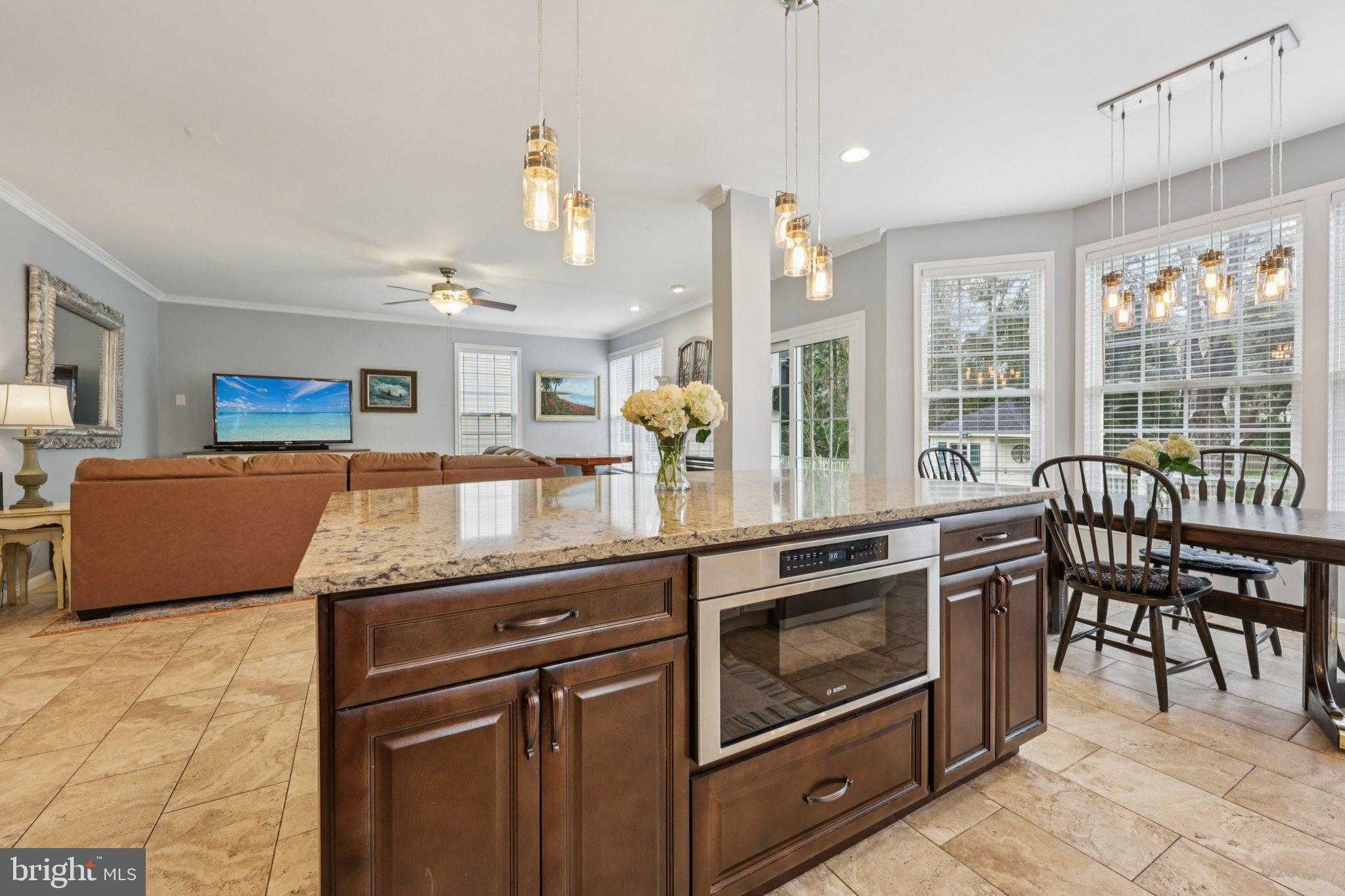 42852 Ridgeway Dr photo 11