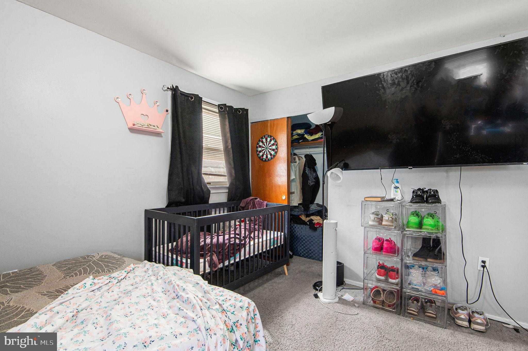 535 Avon St photo 19