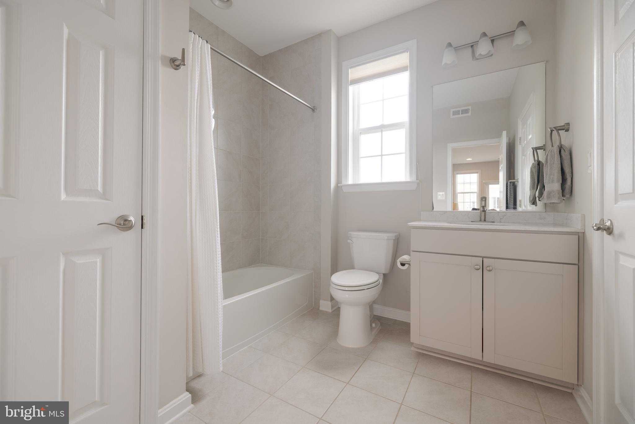 1209 Berry St photo 55