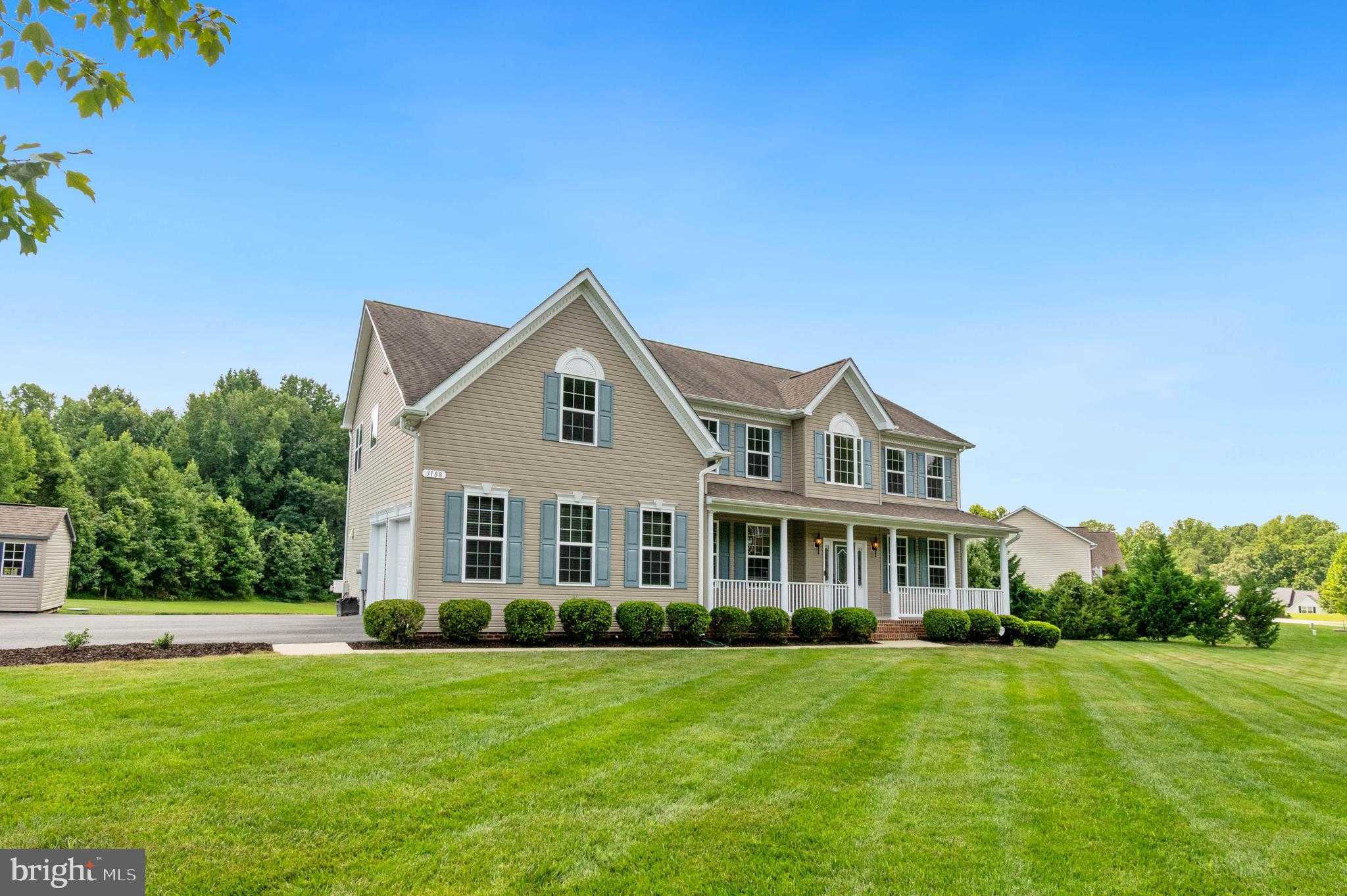 3188 Huntsman Dr photo 3