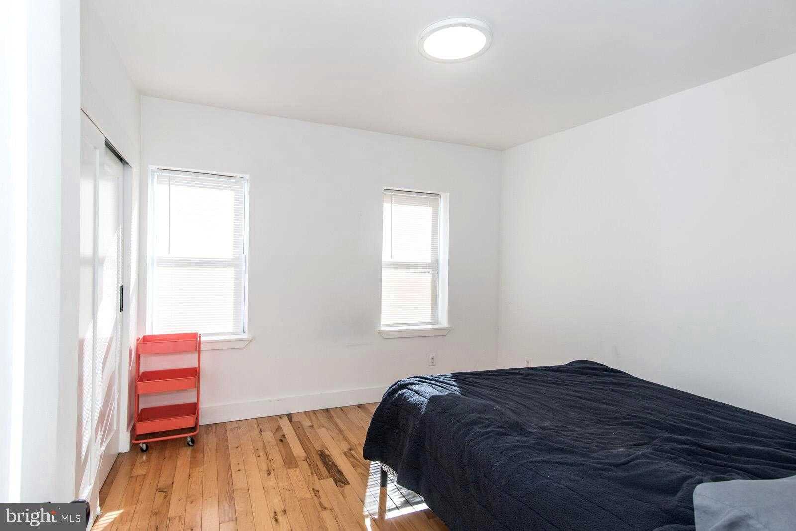 2230 N Mutter St photo 16