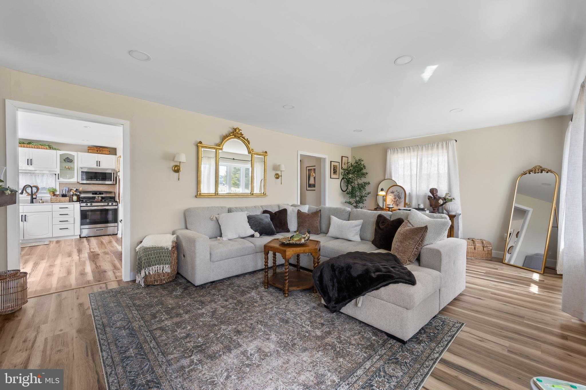 1012 Mearns Rd photo 3