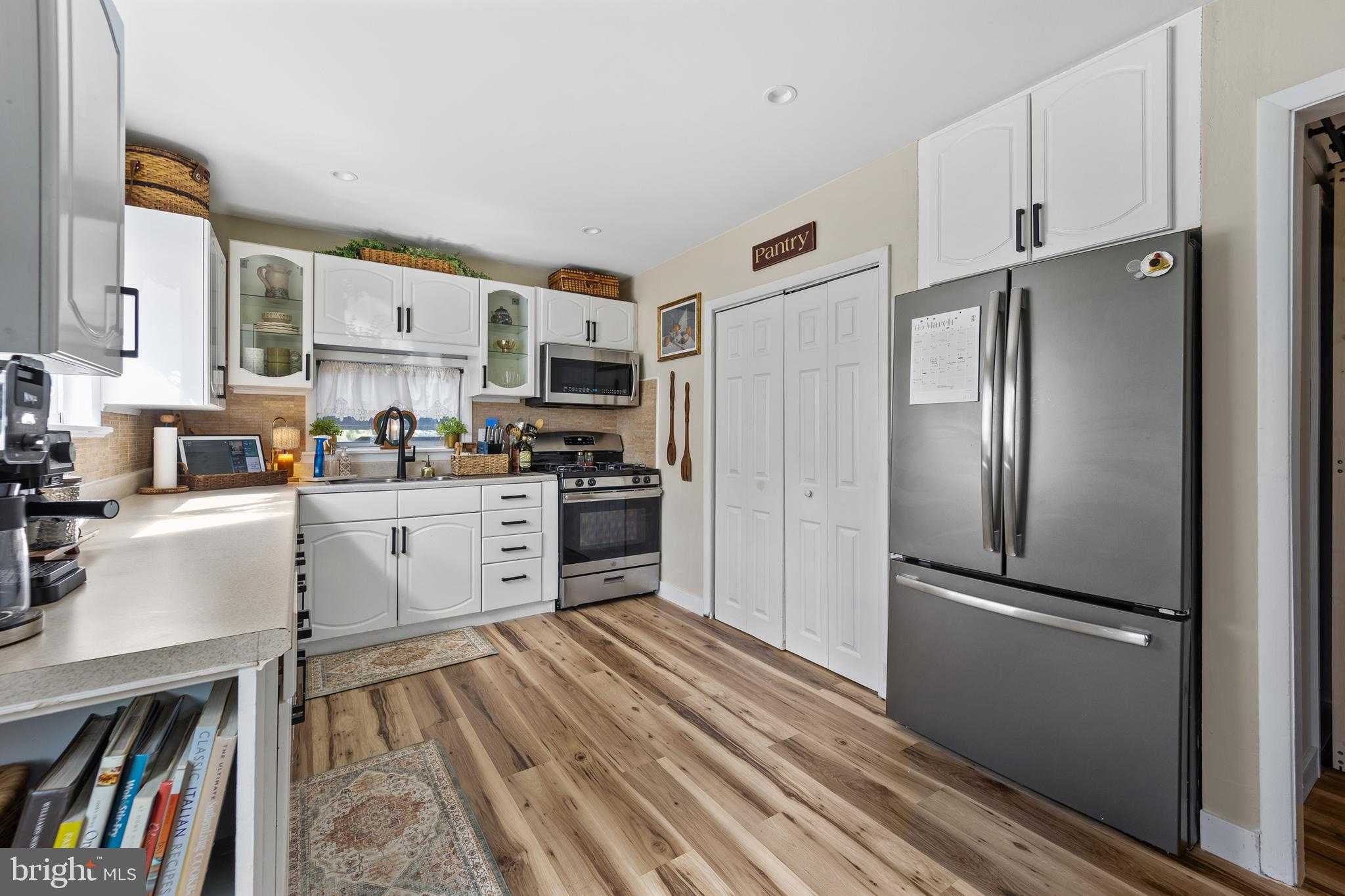 1012 Mearns Rd photo 6