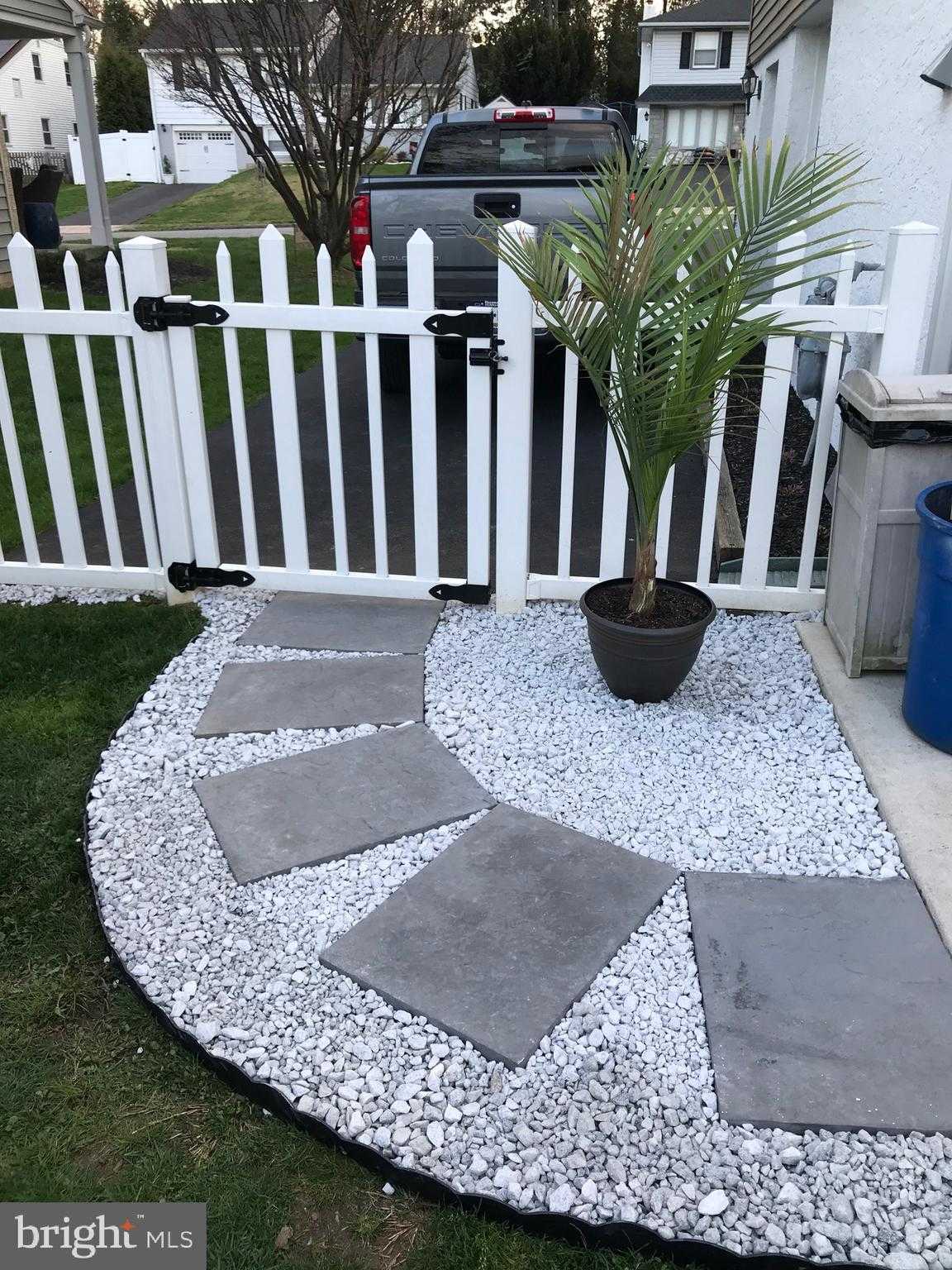 215 Canford Dr photo 39