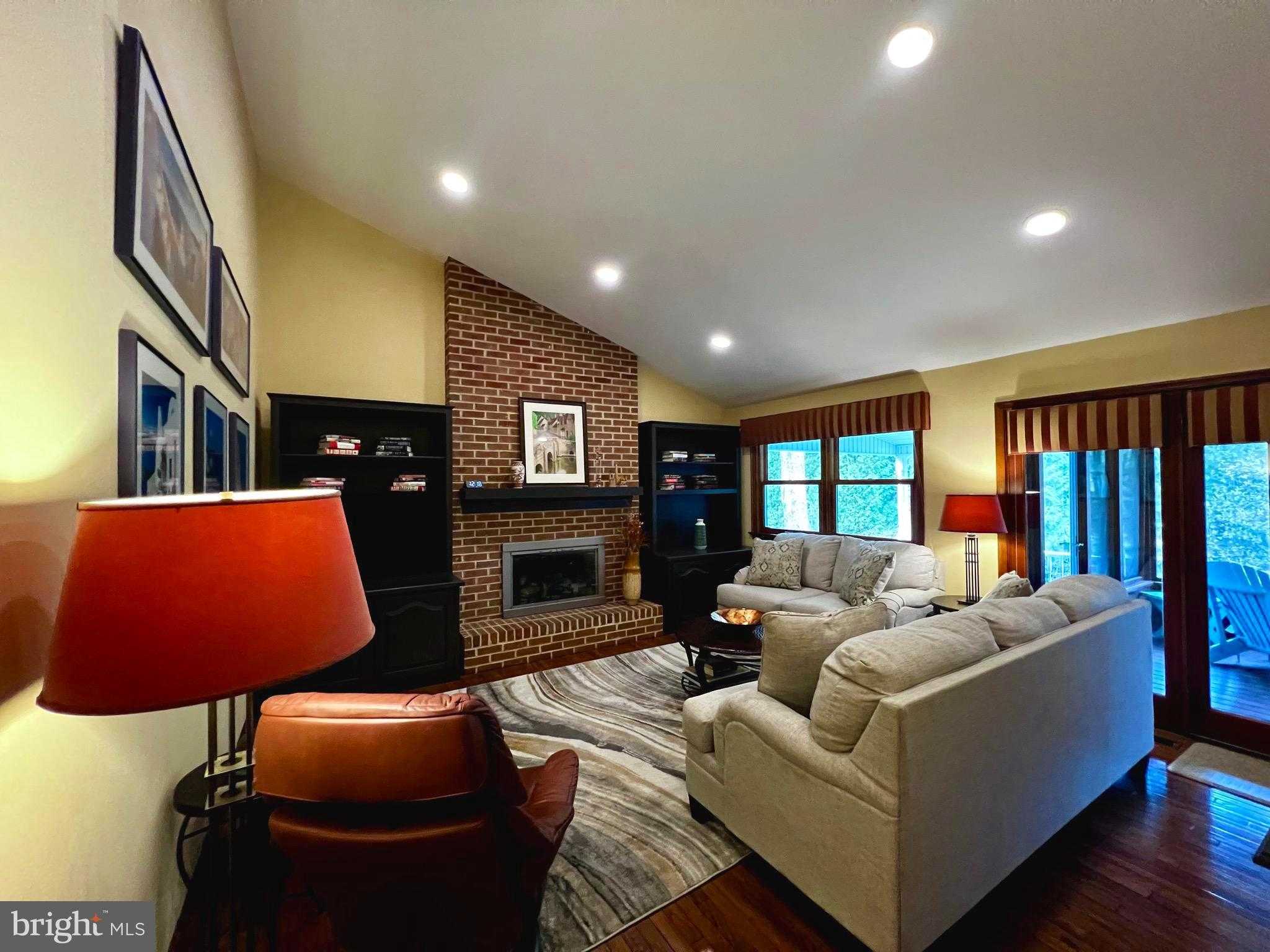 50 Fairway Dr photo 31