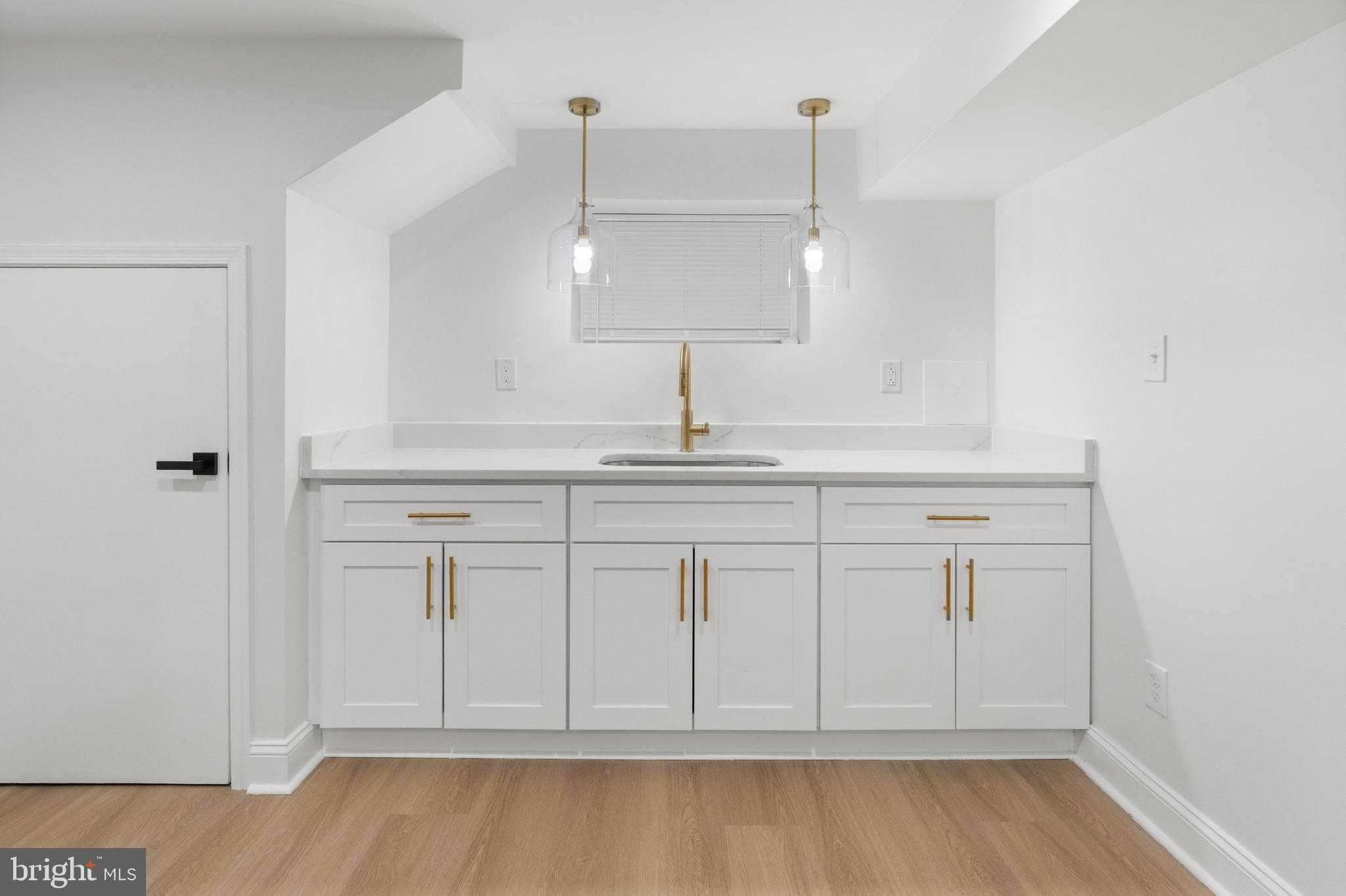 1631 E Oliver St photo 26