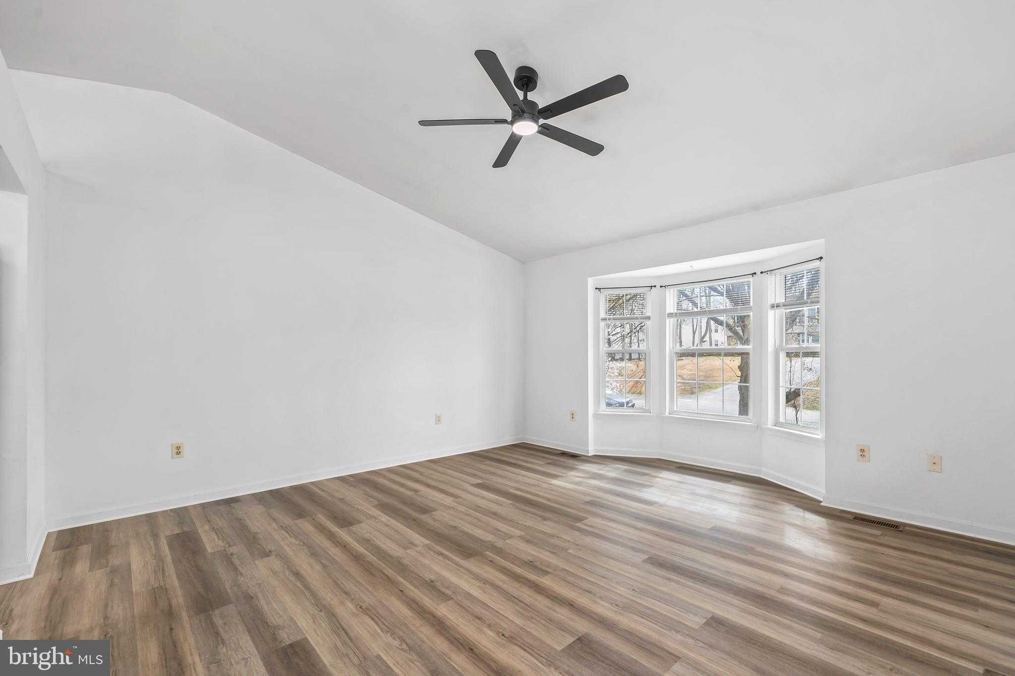 5707 Stone Meadow Dr photo 4