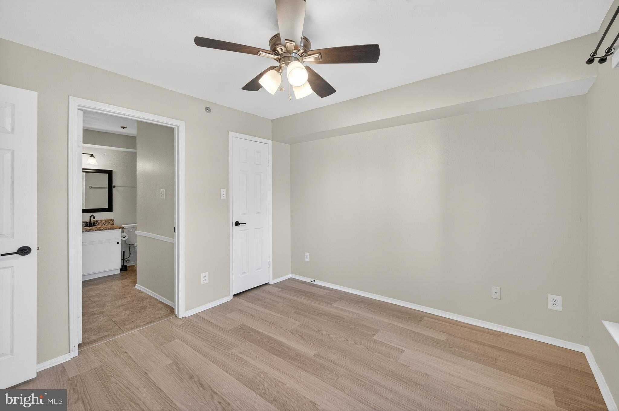 3313 Wyndham Cir Apt 3210 photo 17