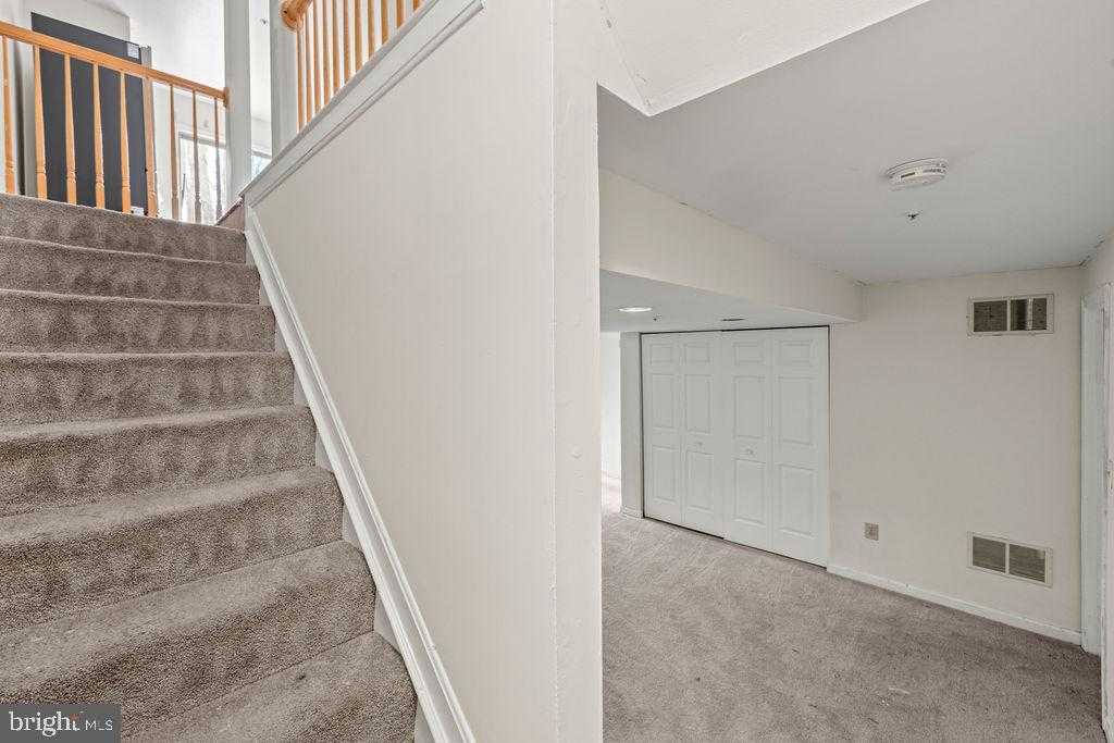 9823 Sherwood Farm Rd photo 25