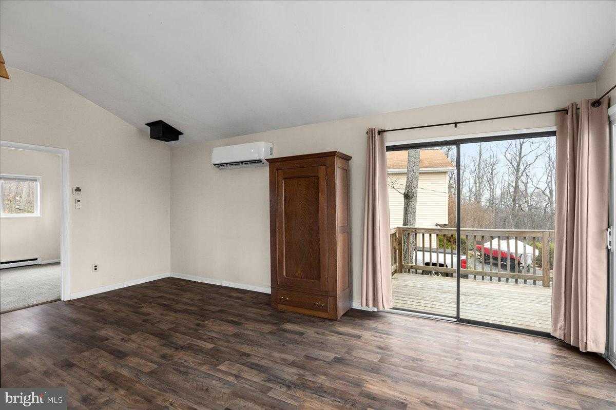 228 Graywolf Trl photo 10