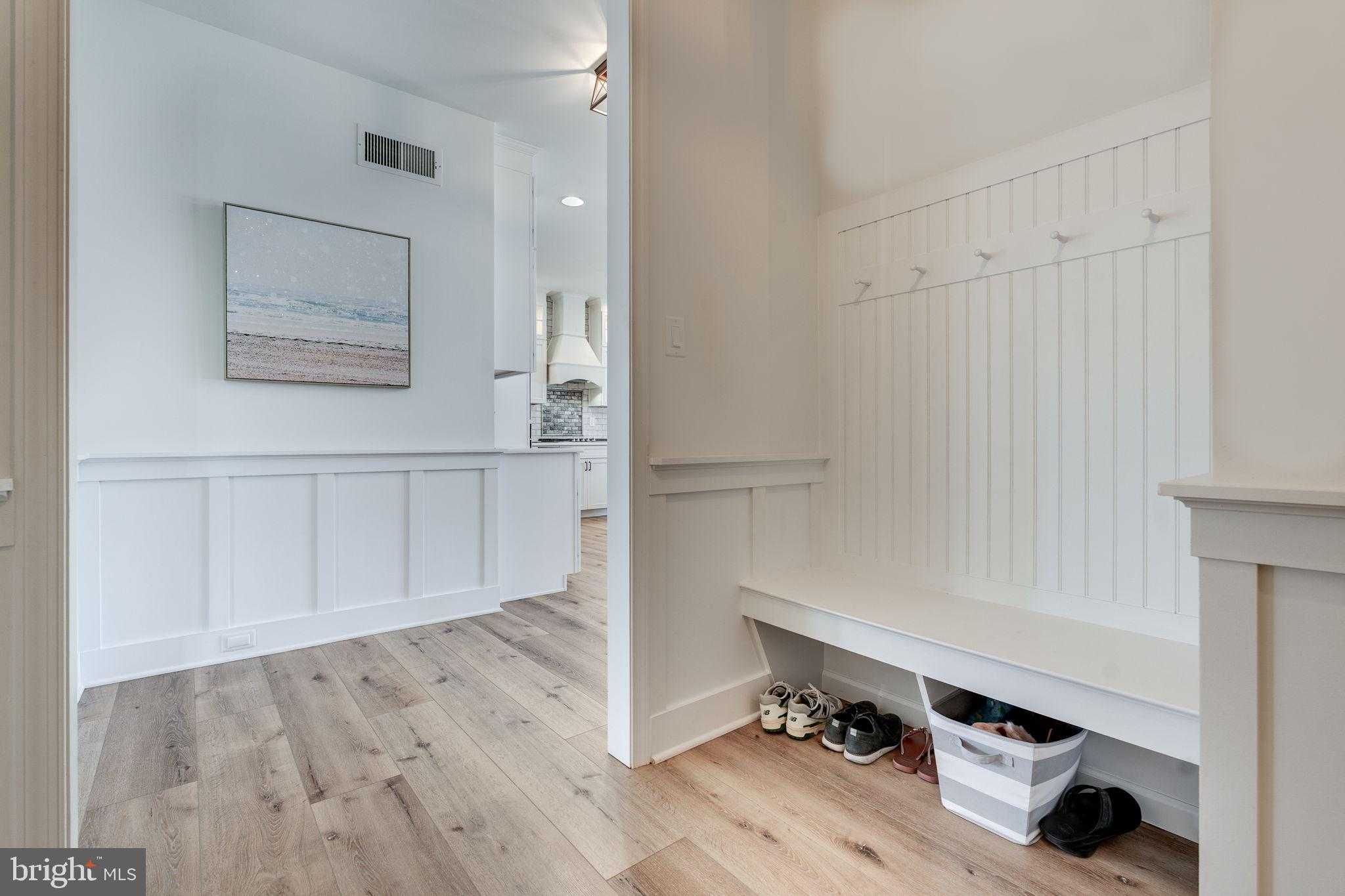 305 Baratheon Ln photo 12