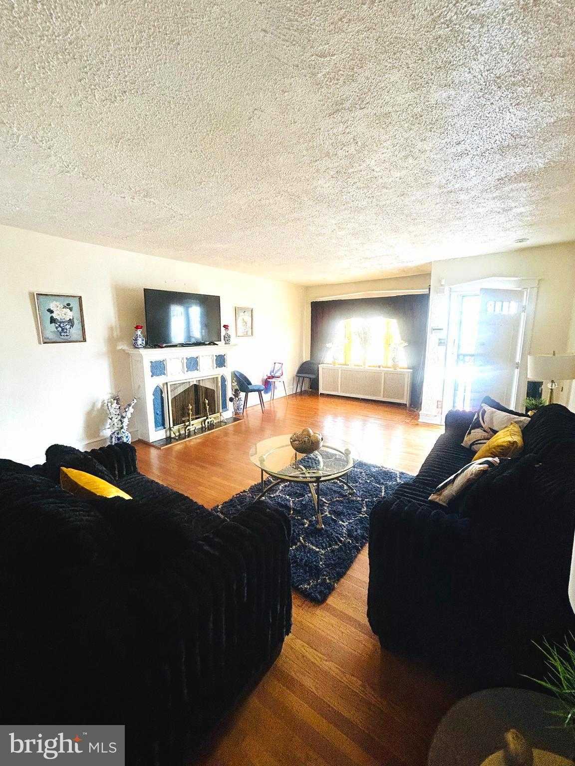 1820 73rd Ave photo 4