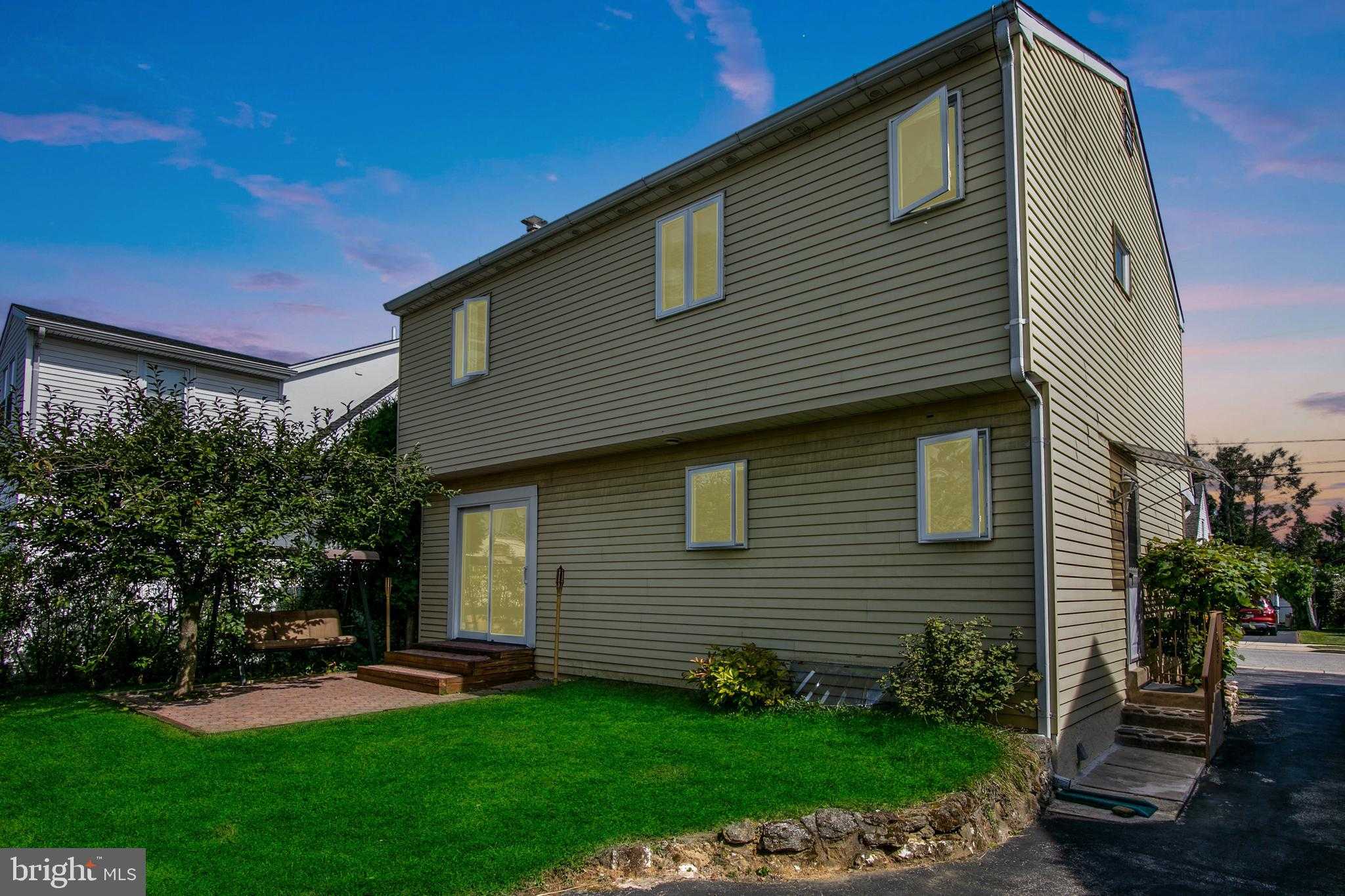 134 Columbus Ave photo 49