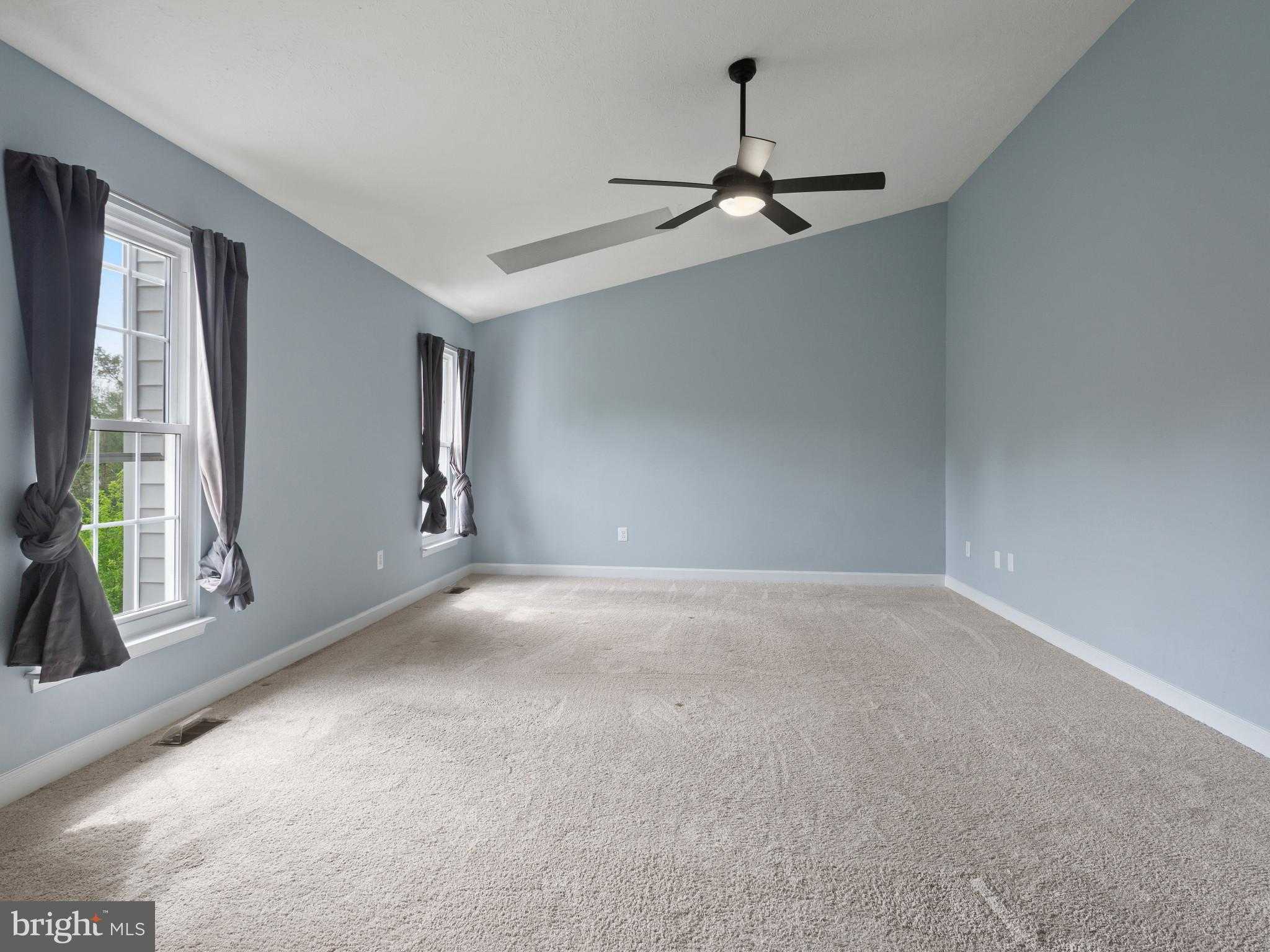 2417 Kemper Rd photo 36