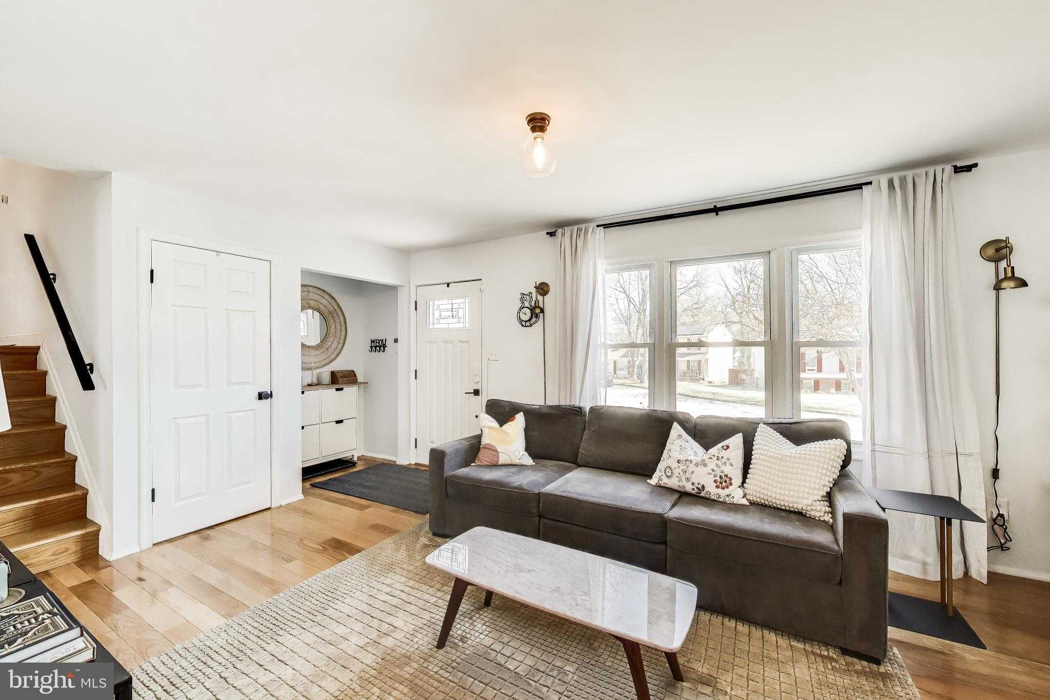 3206 Cheverly Hills CT photo 5