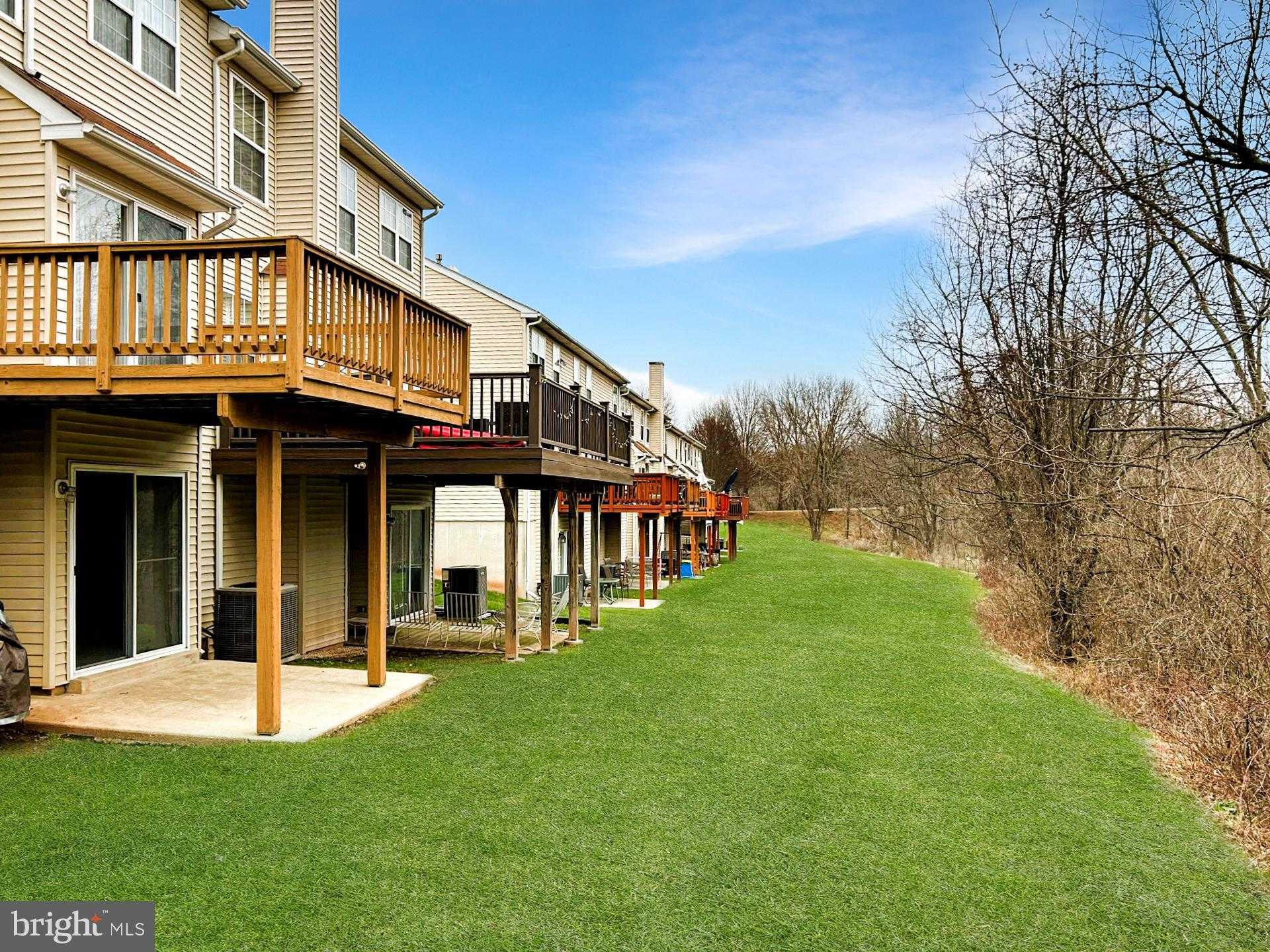 981 Katie Cir photo 5