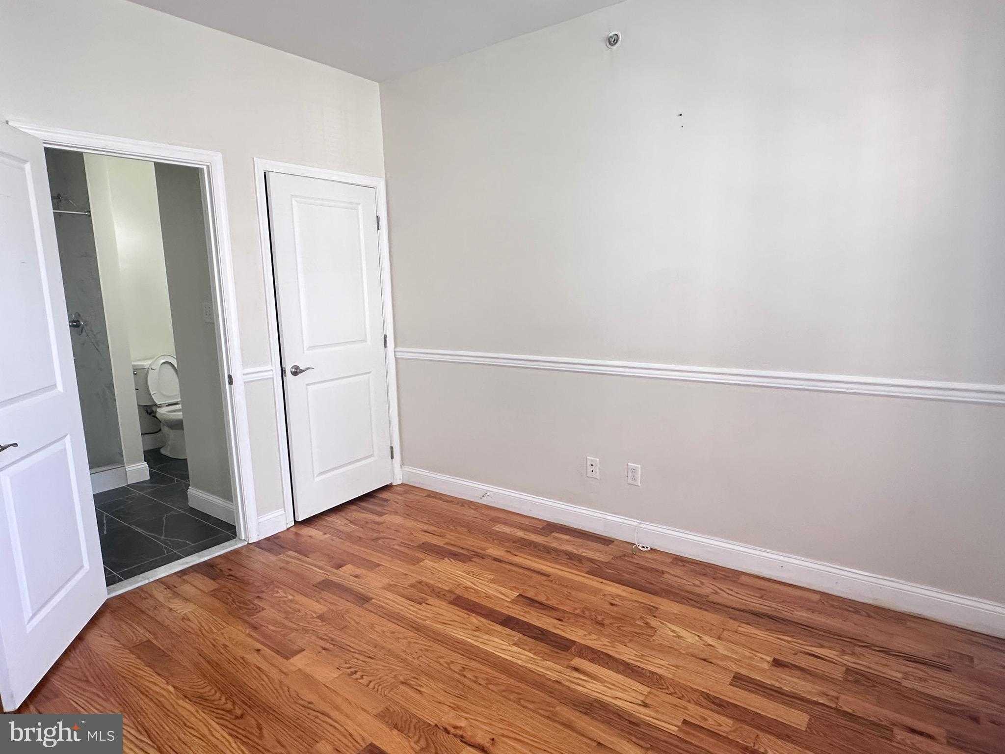 1814 W Norris St photo 5