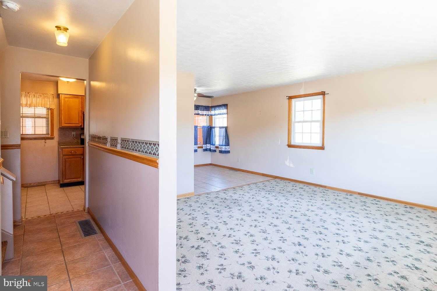 1818 Bell Ave photo 9