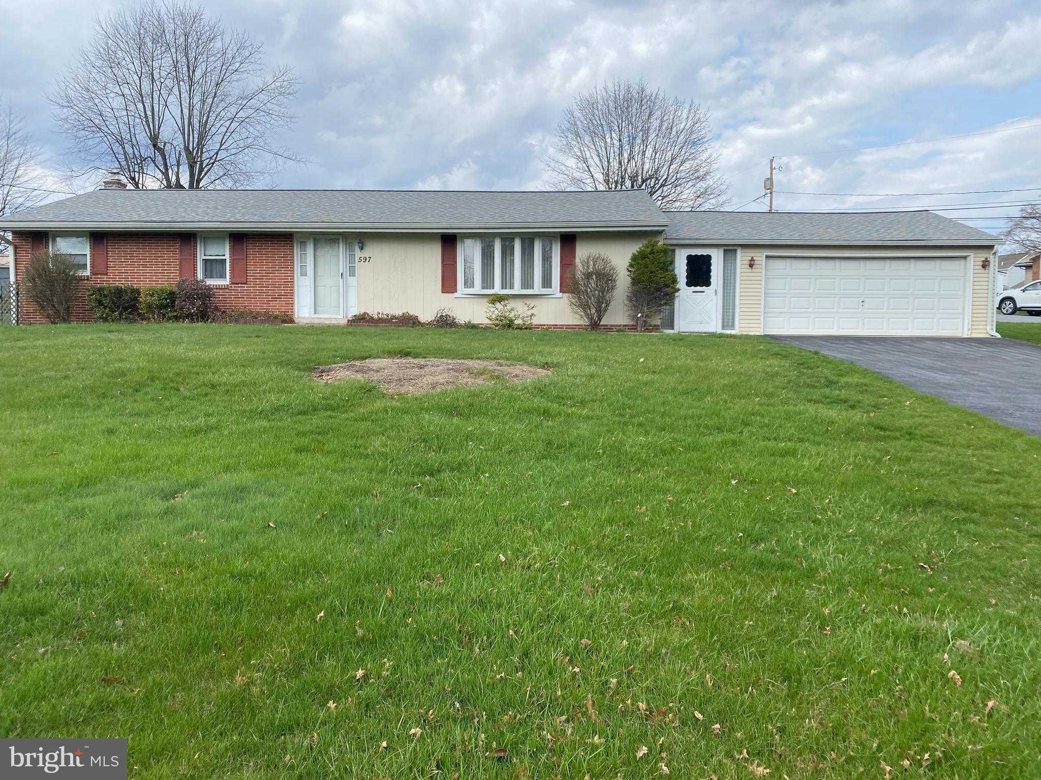 597 Magaro Rd, Enola