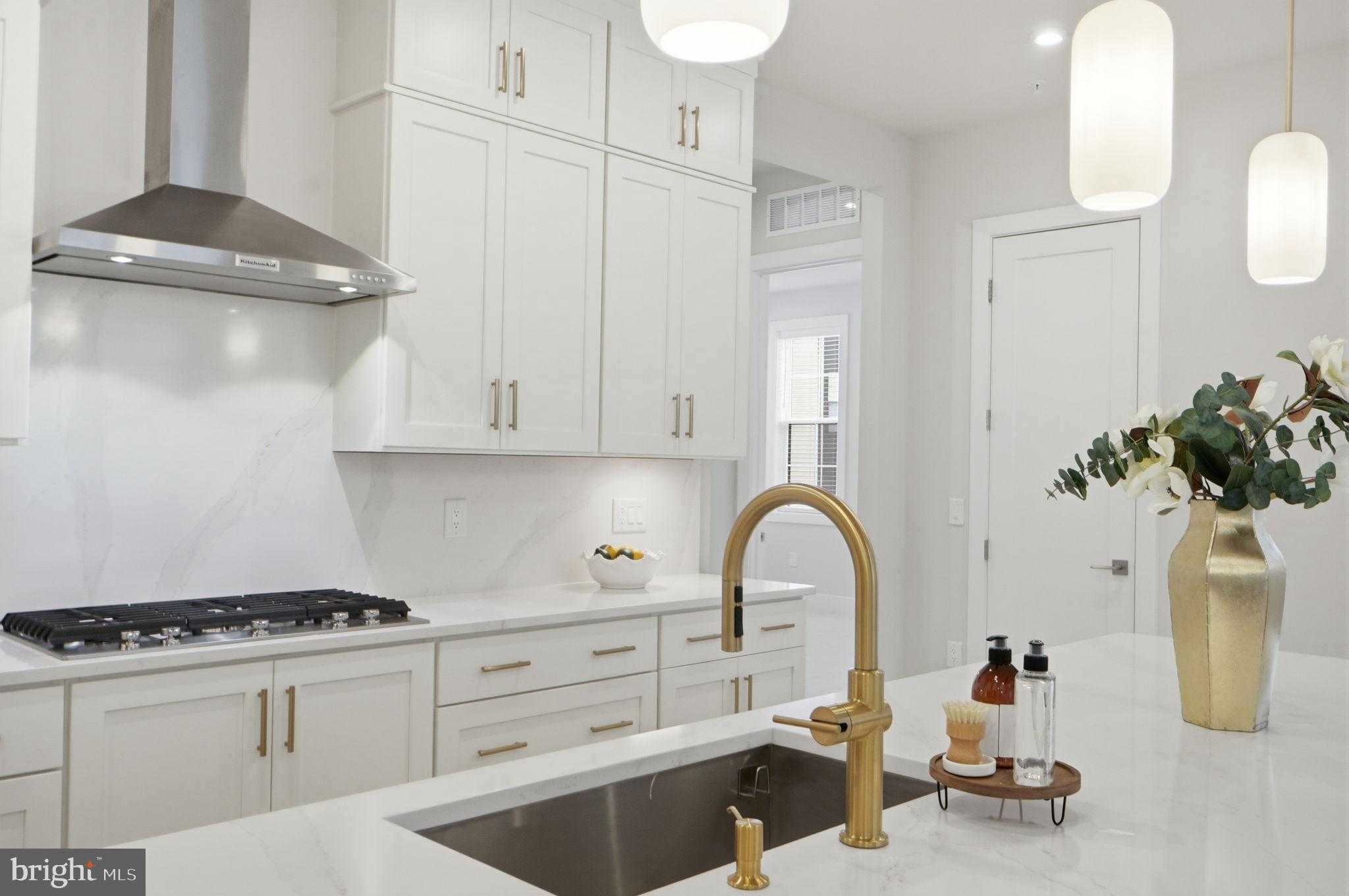 22171 Springside Ter Unit 300 photo 14