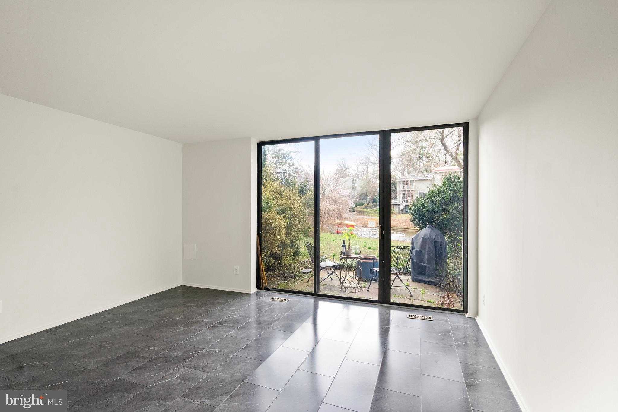 11465 Washington Plz W photo 37