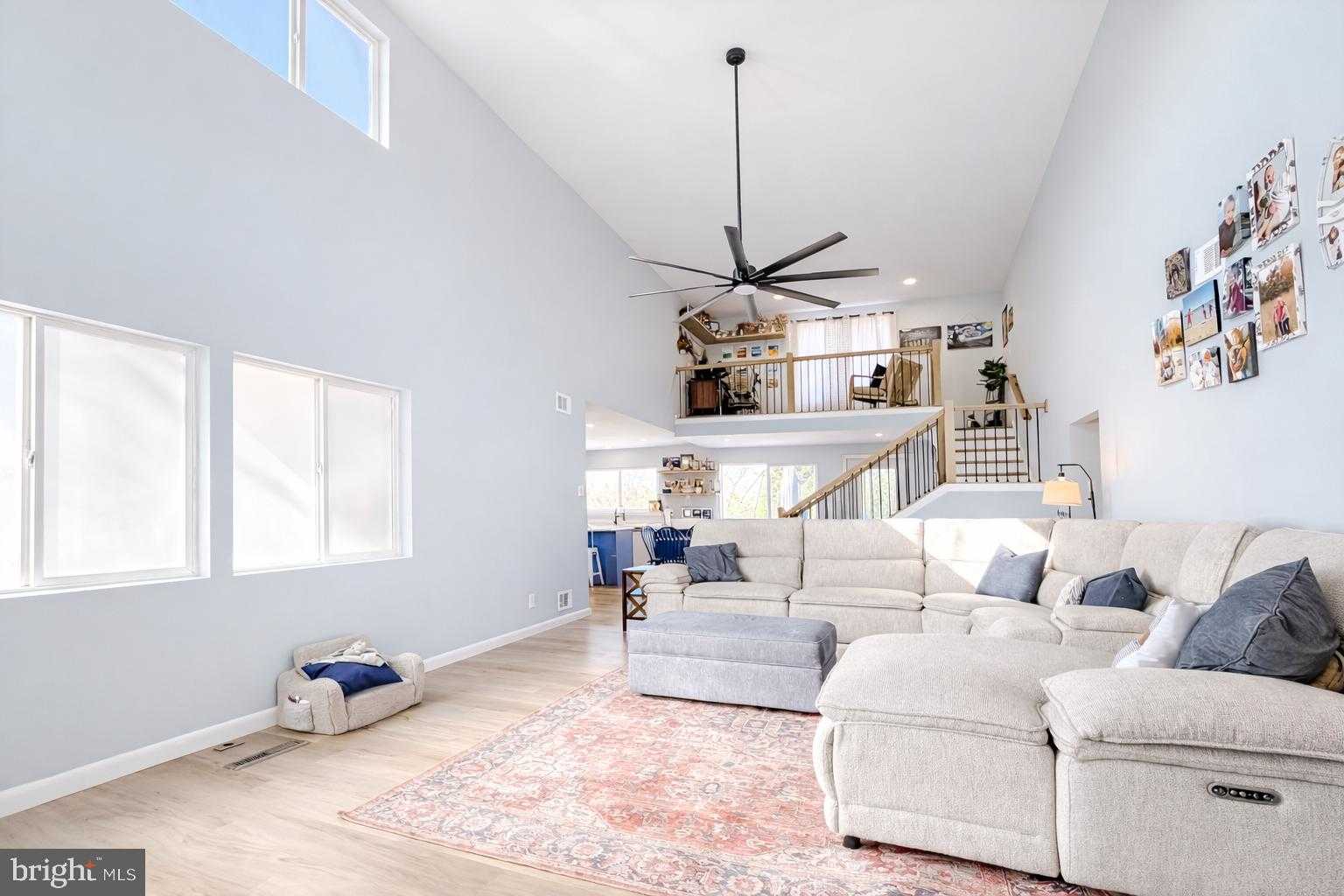 21767 Potomac View Dr photo 6