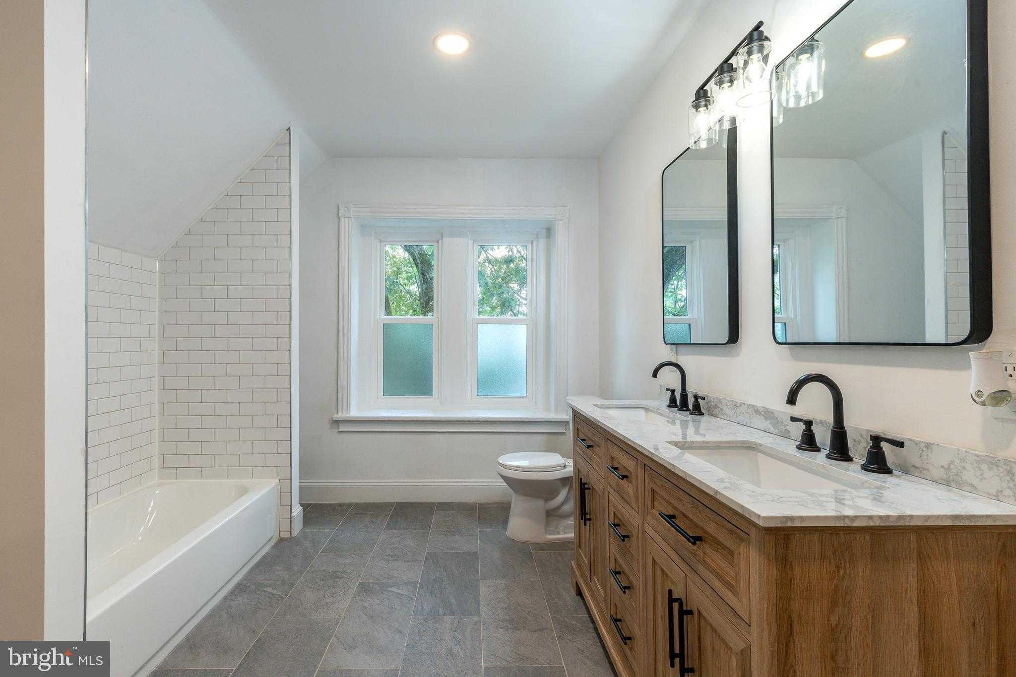 6623 Mccallum St photo 42