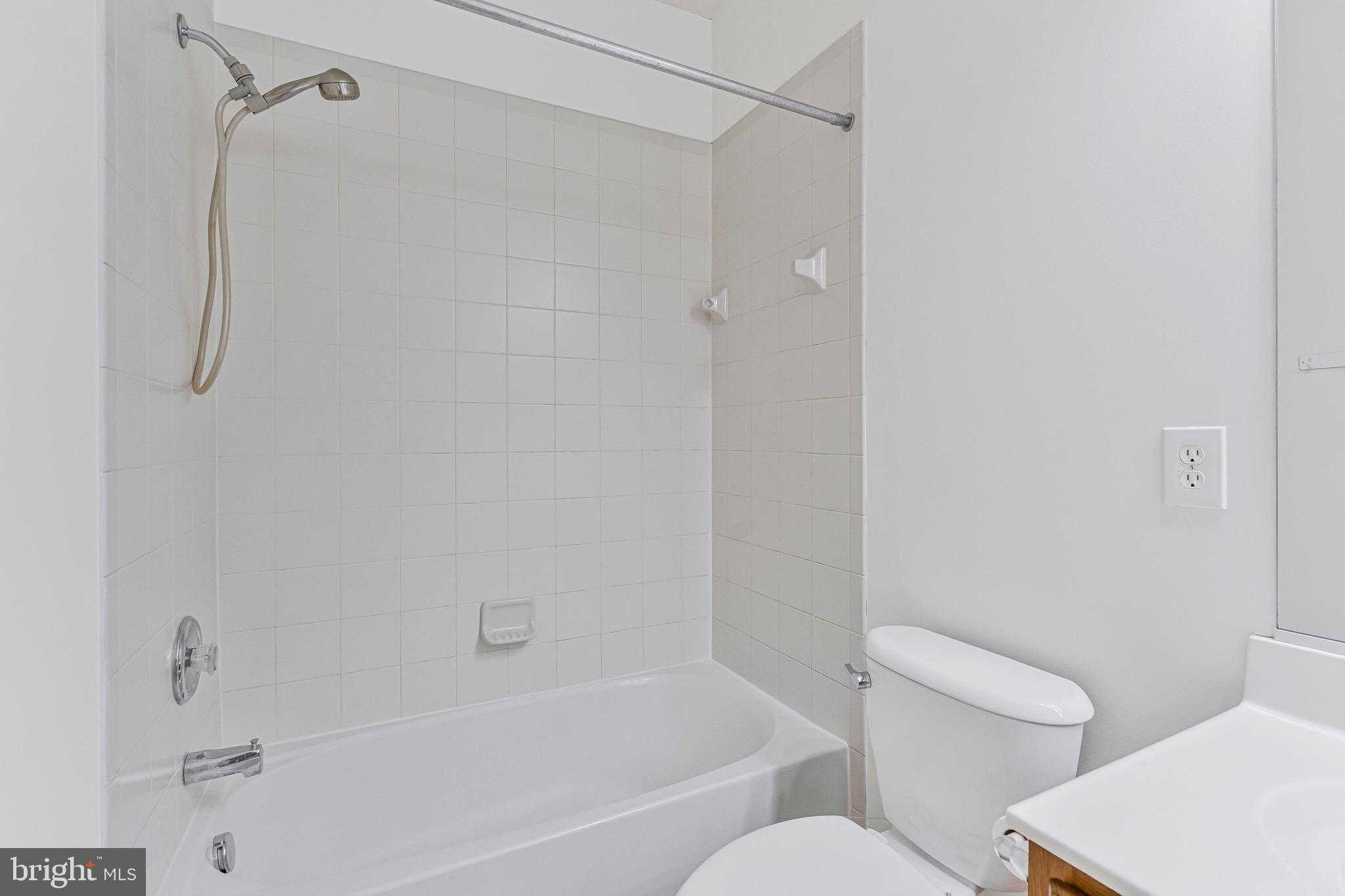 43662 Mcdowell Sq photo 23