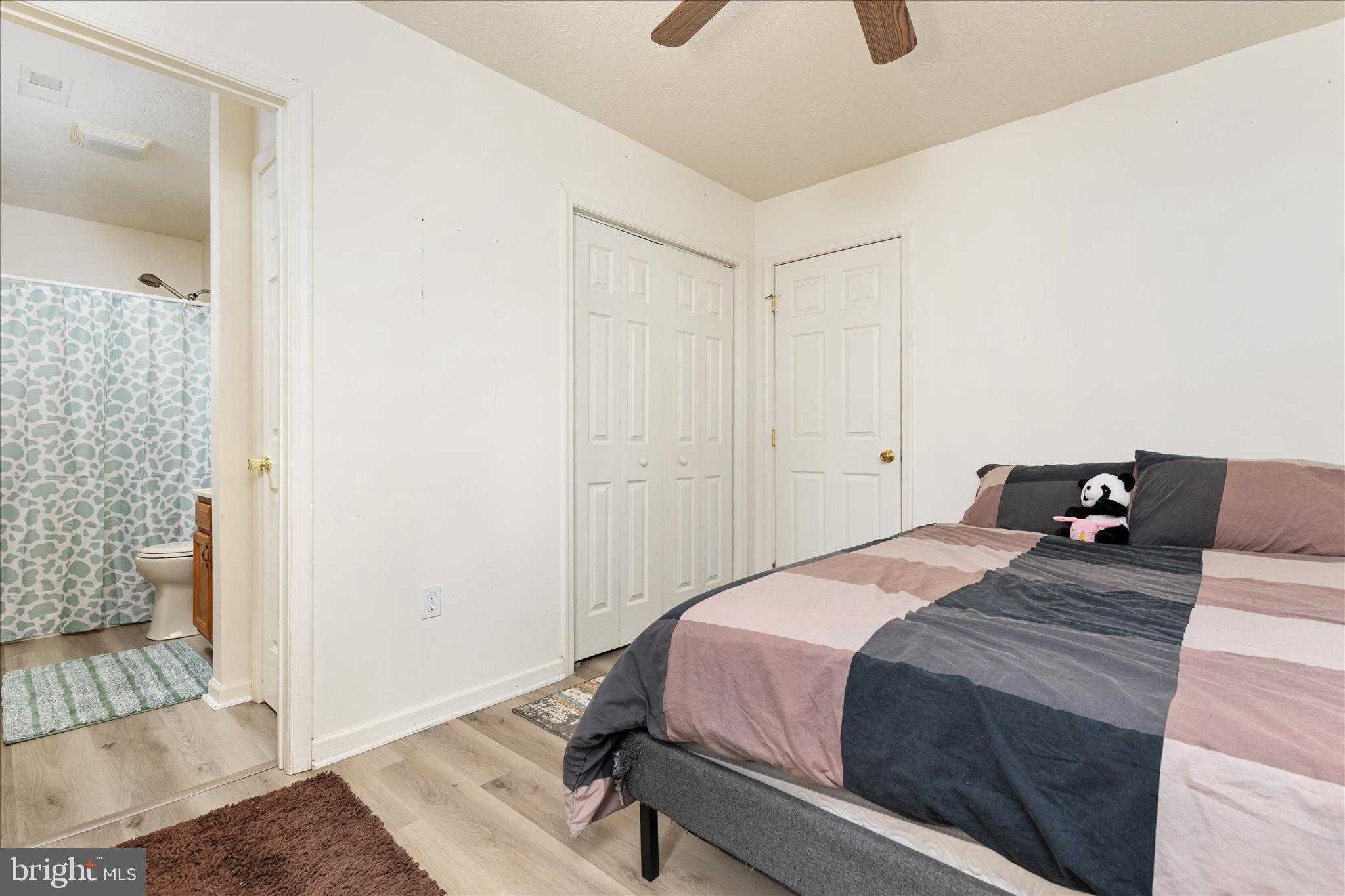 302 Montana CT photo 29