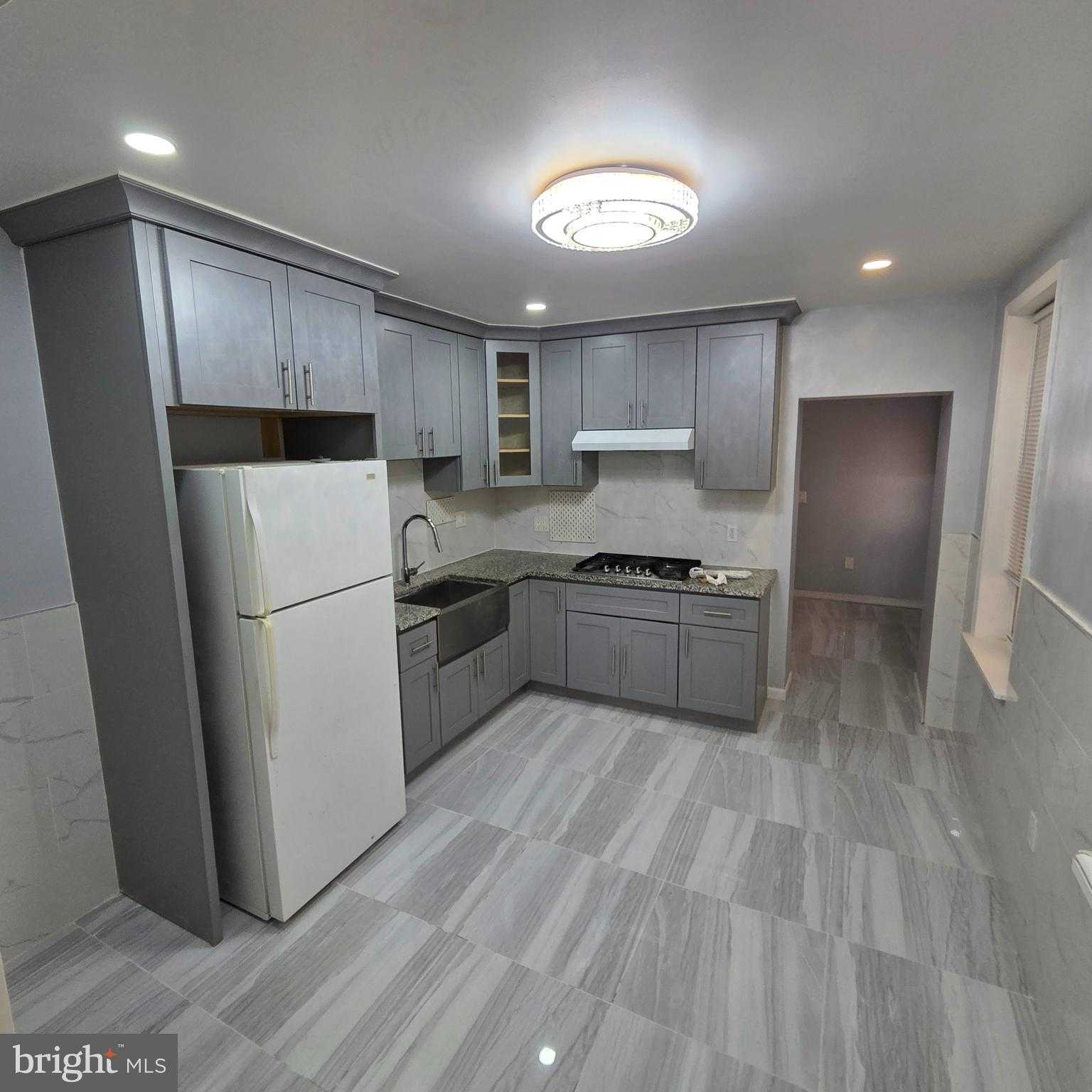 2623 E Norris St photo 3