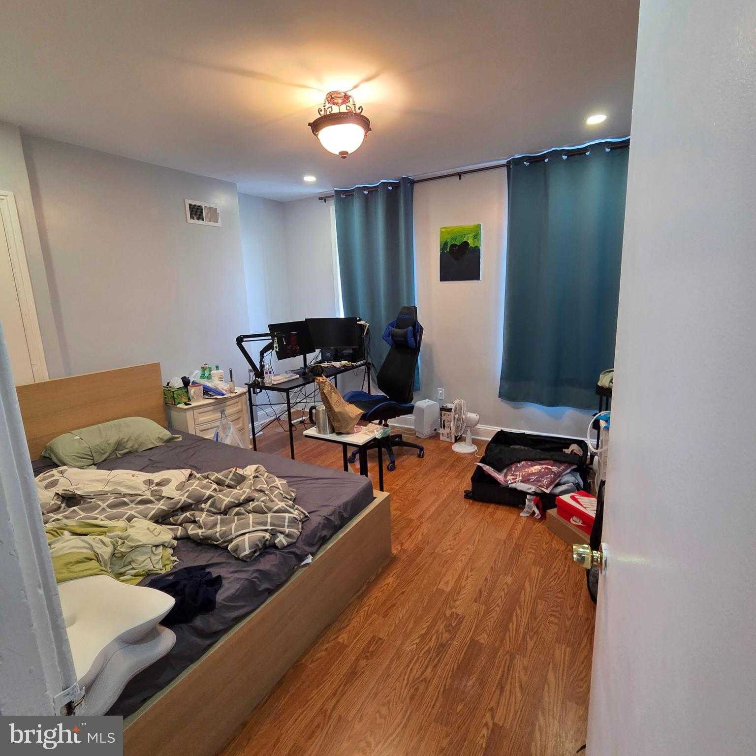 2623 E Norris St photo 9