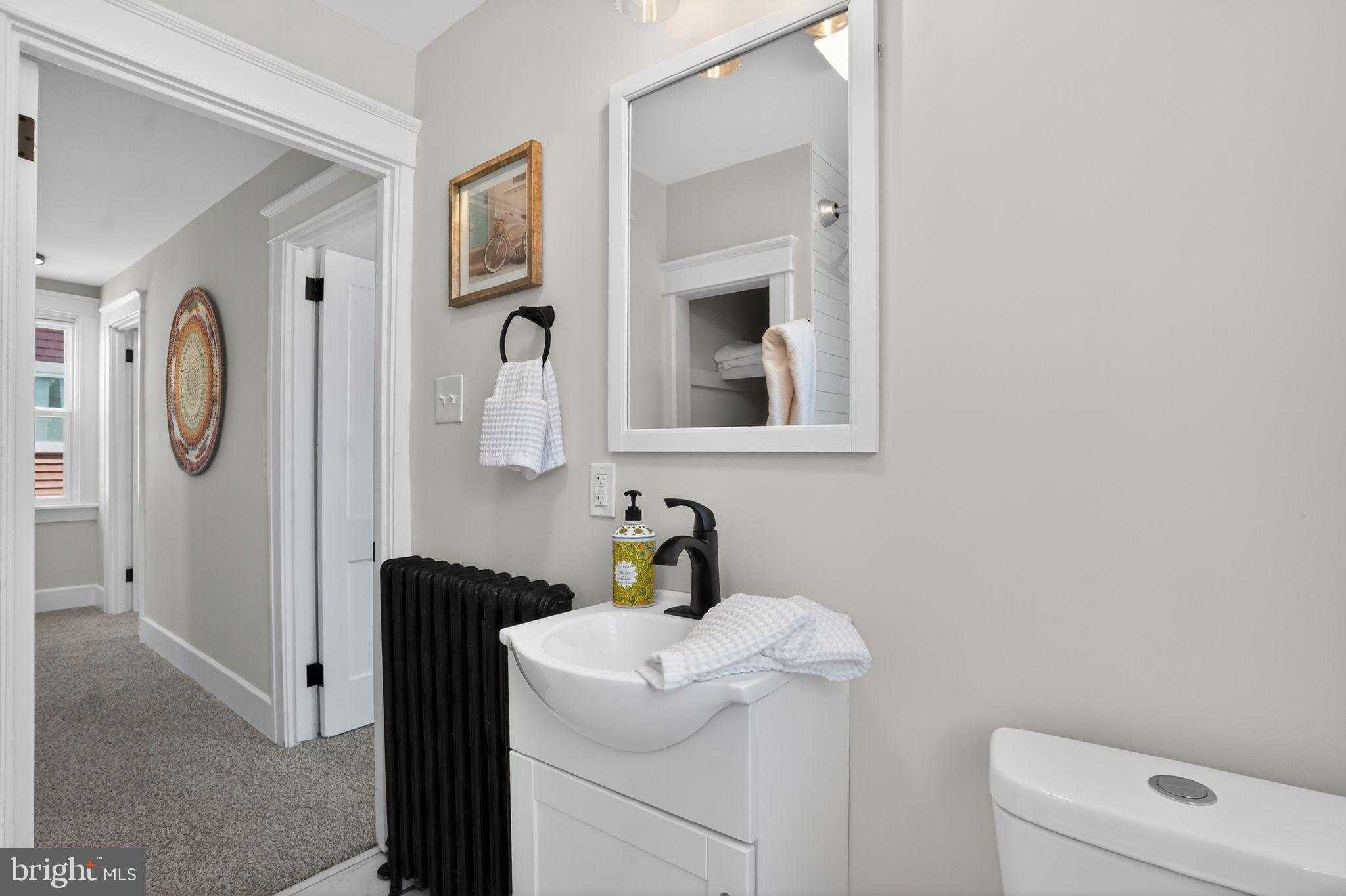 424 Arch St photo 28