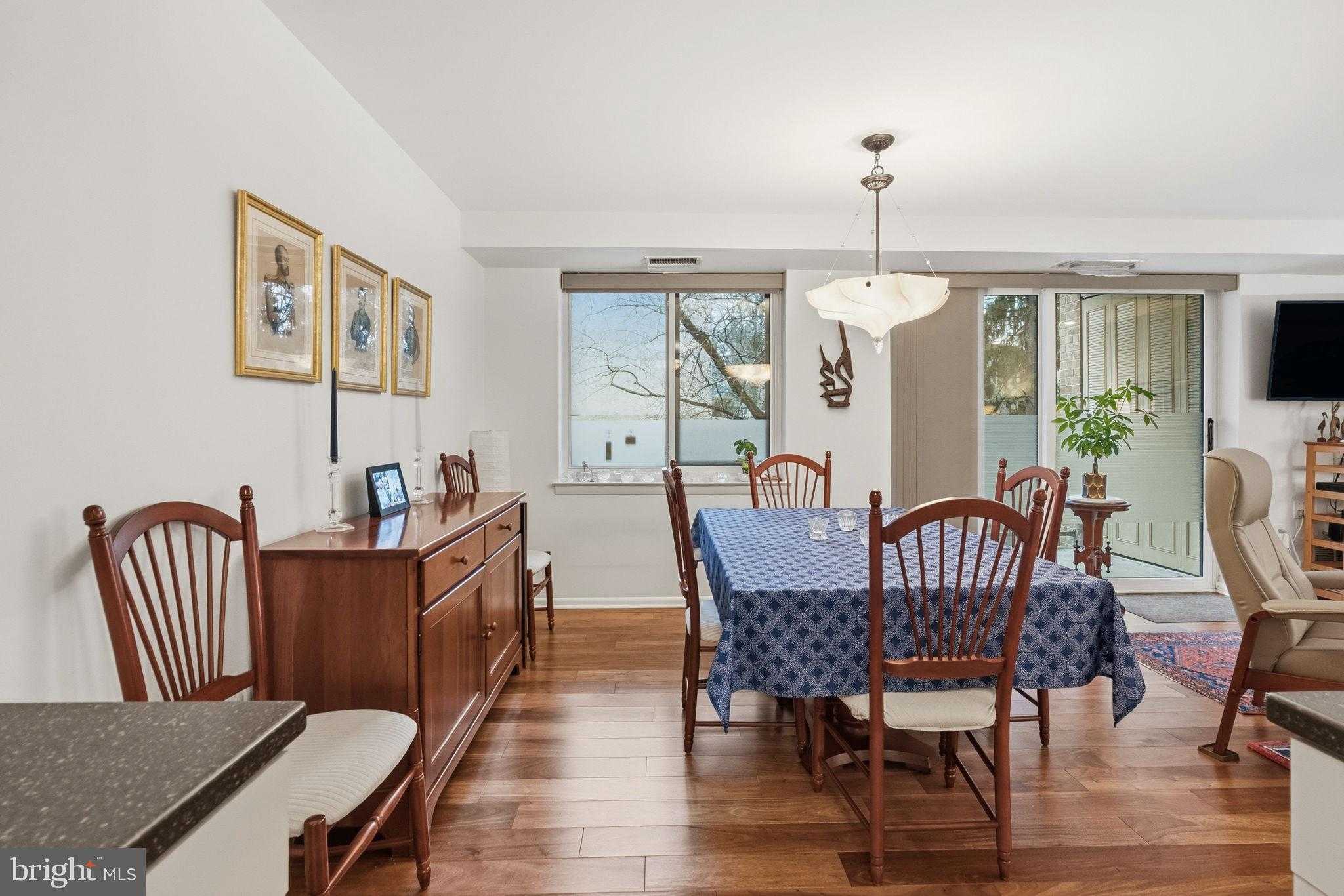 1655 Oakwood Dr photo 18