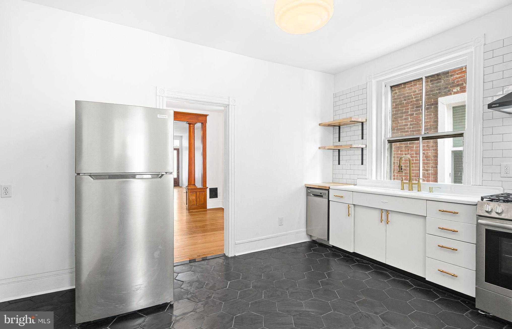 5110 Greene St photo 11