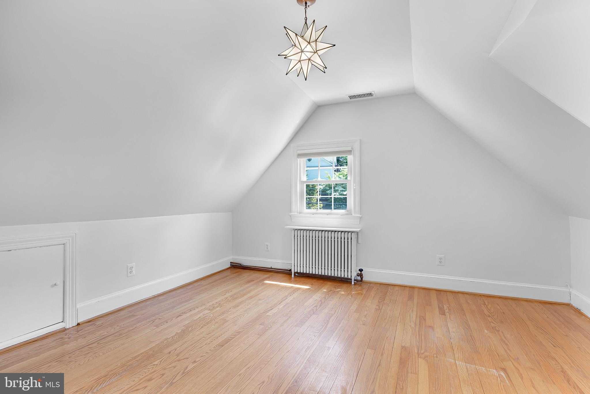 2710 S Joyce St photo 19