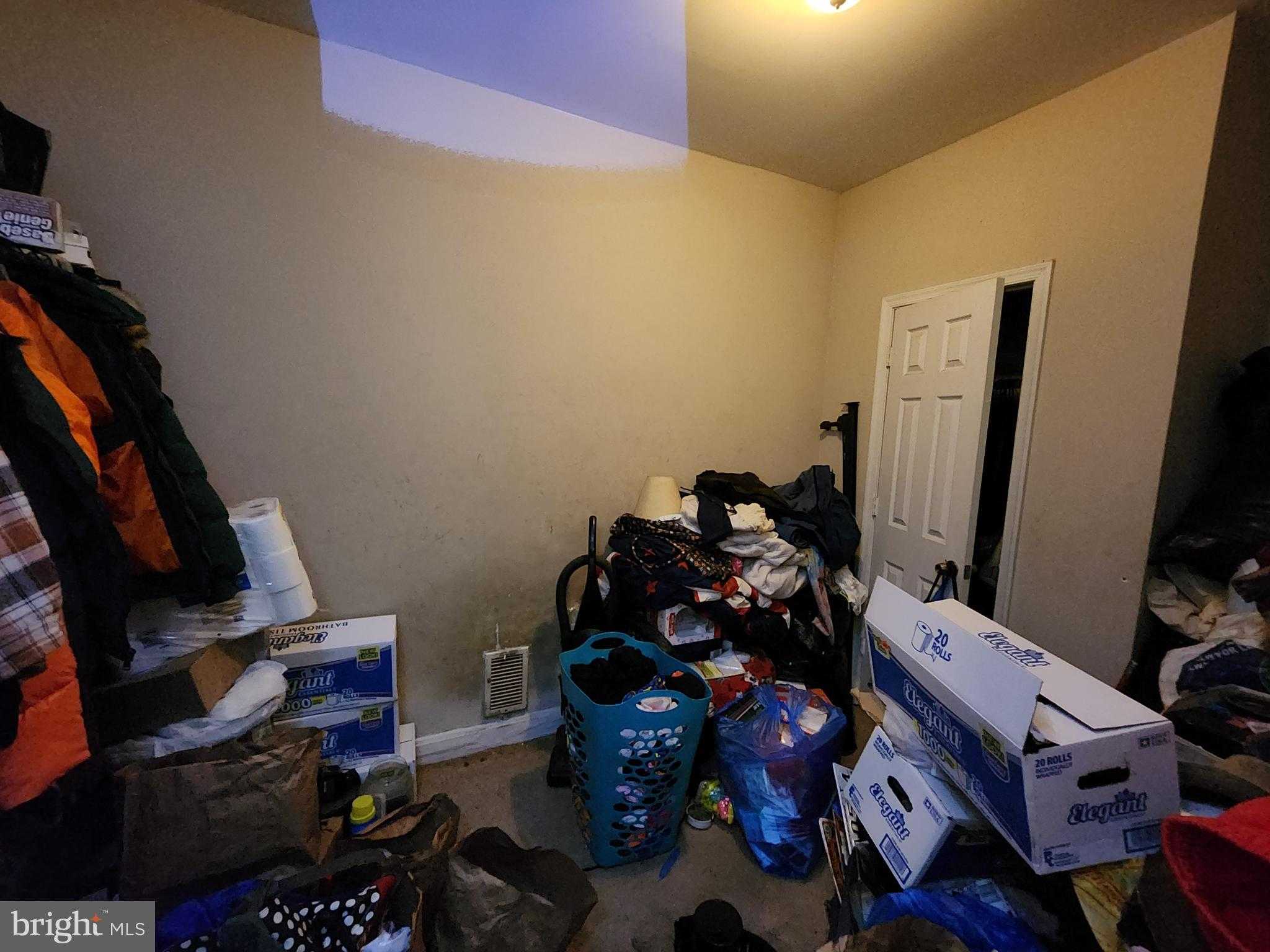 2225 E Preston St photo 11