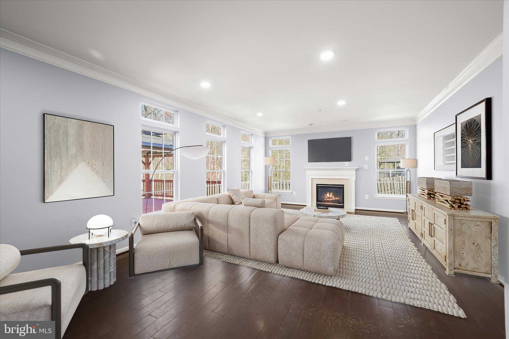 8314 Sunnybrook CT photo 4