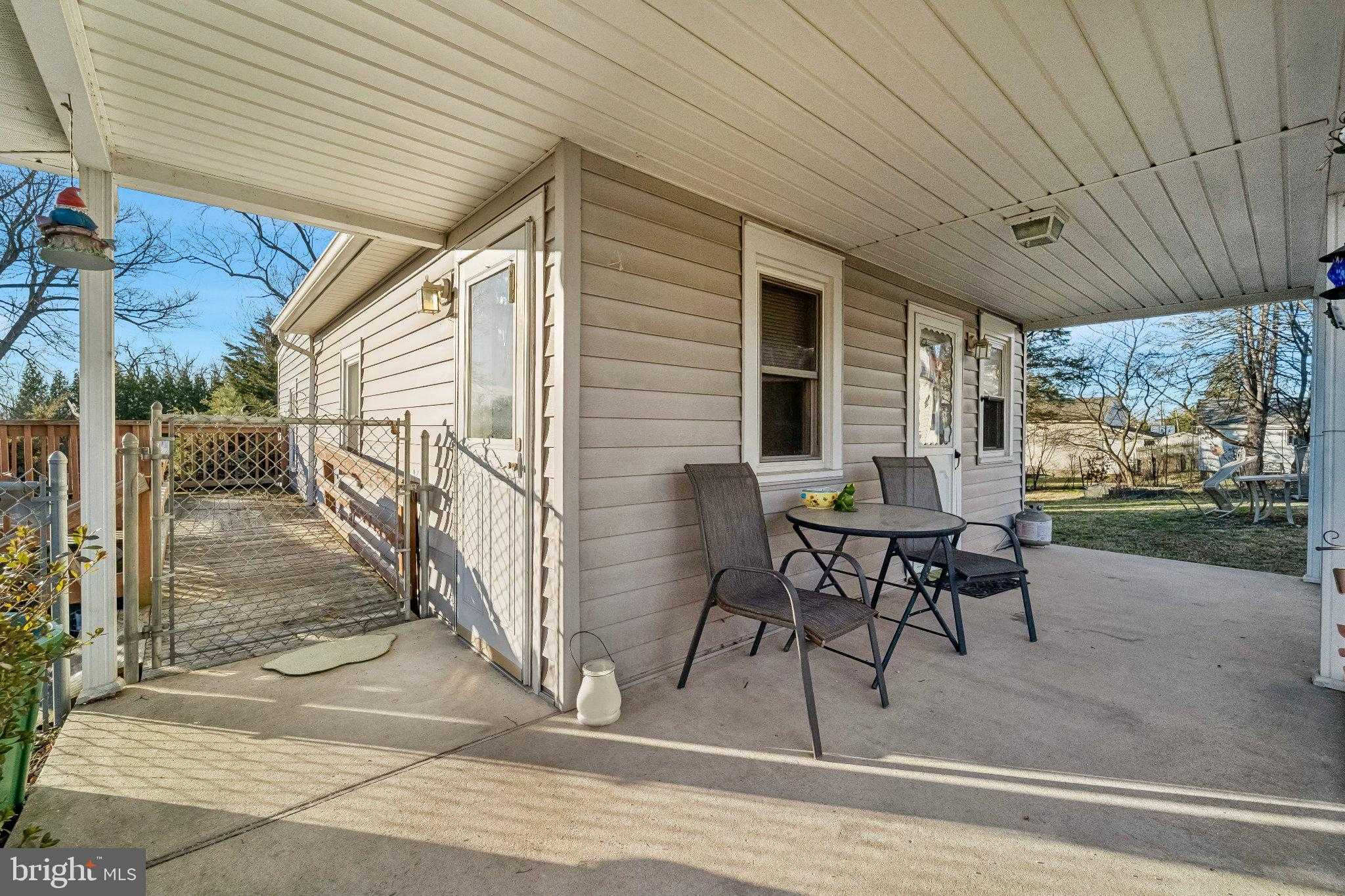 309 E Dutton Mill Rd photo 3