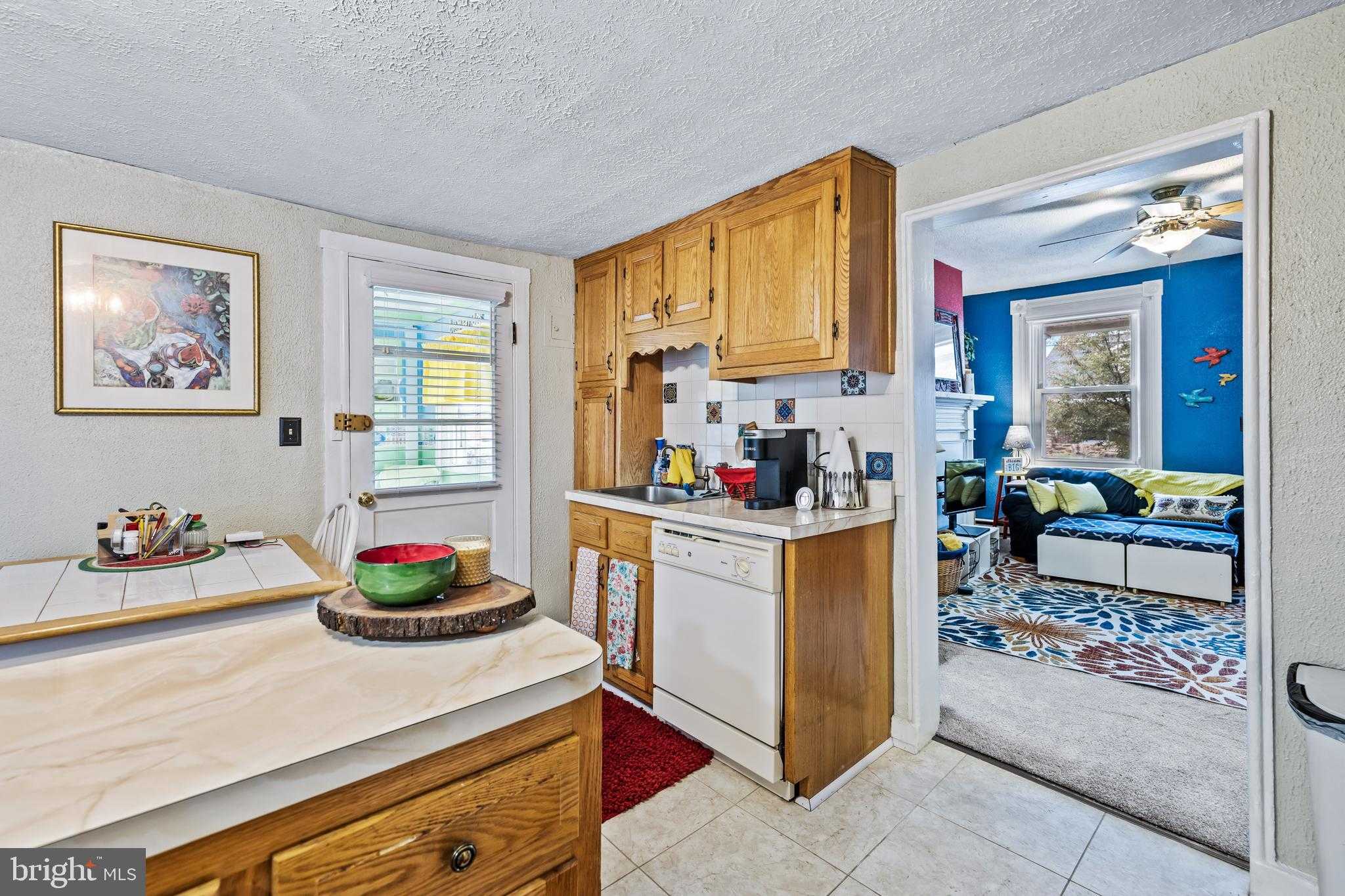 1030 S Main St photo 7