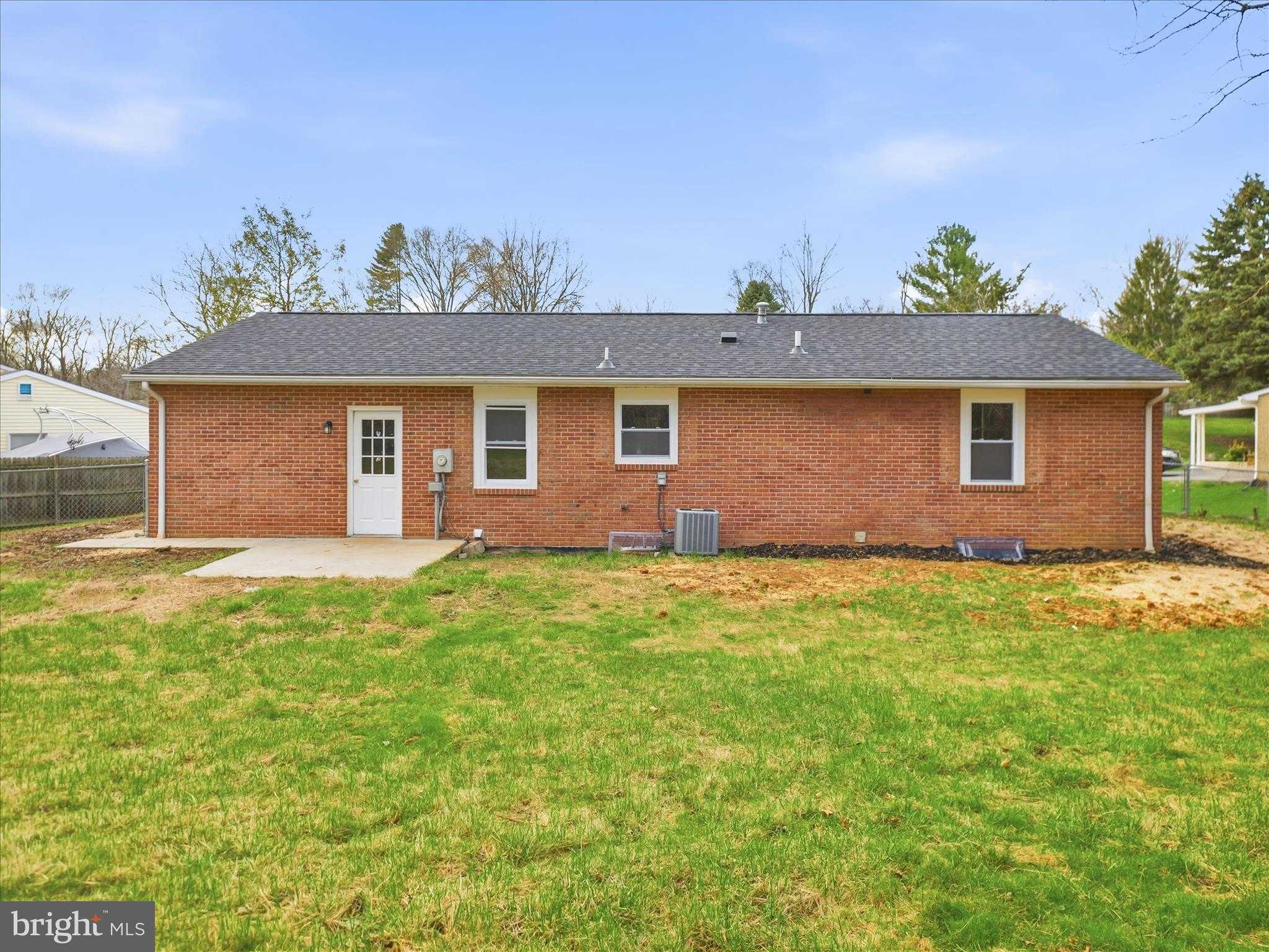 17821 Greentree Ln photo 29