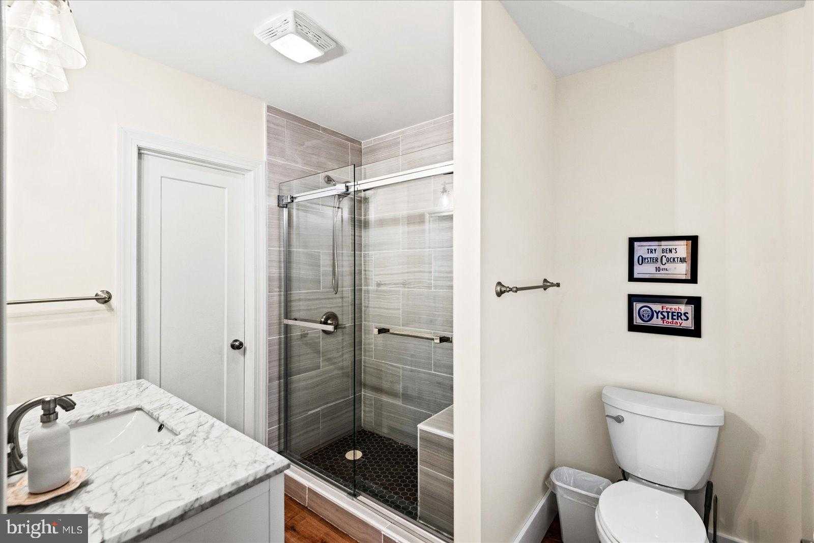 106 Jefferson St photo 18