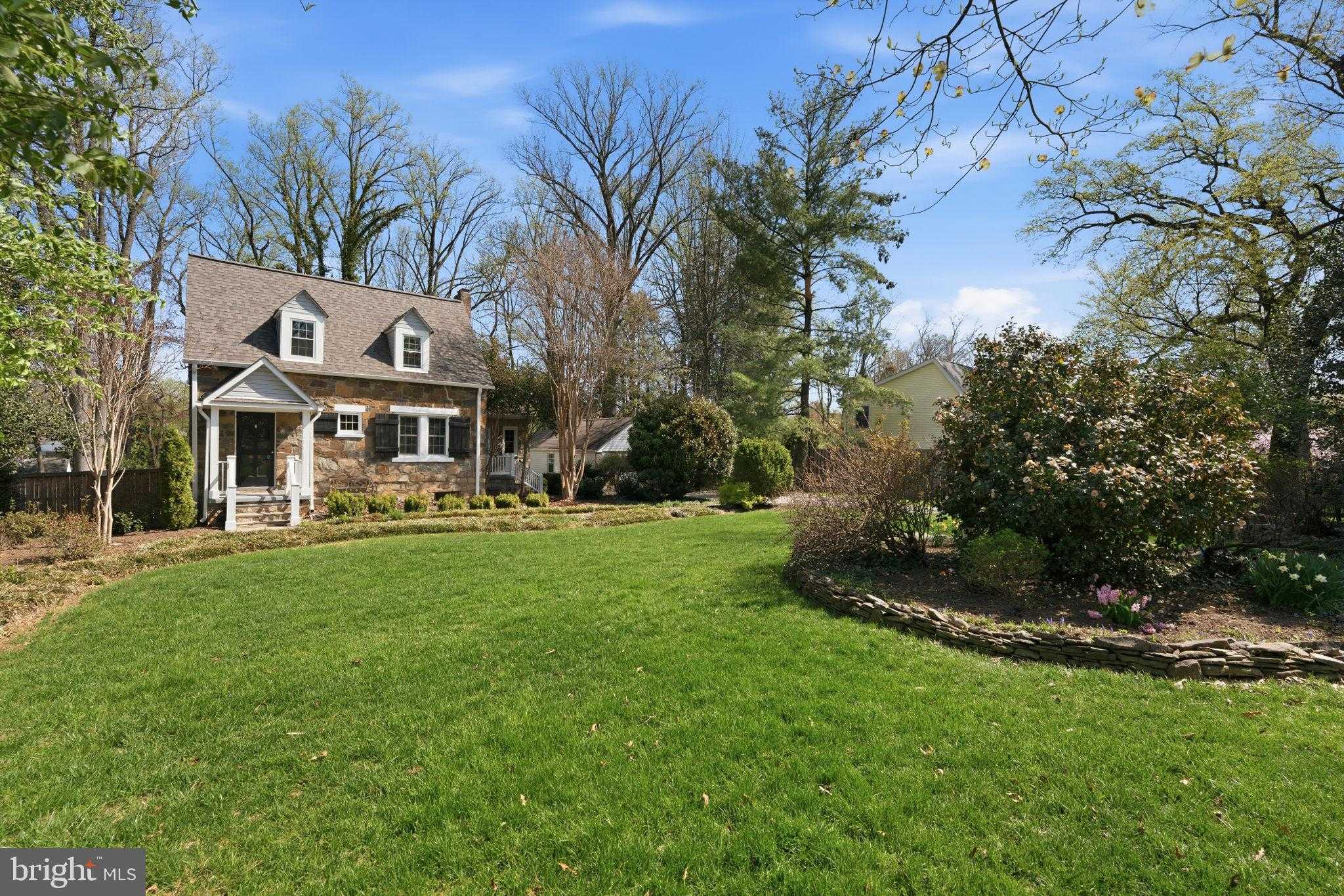 7612 Virginia Ave photo 2